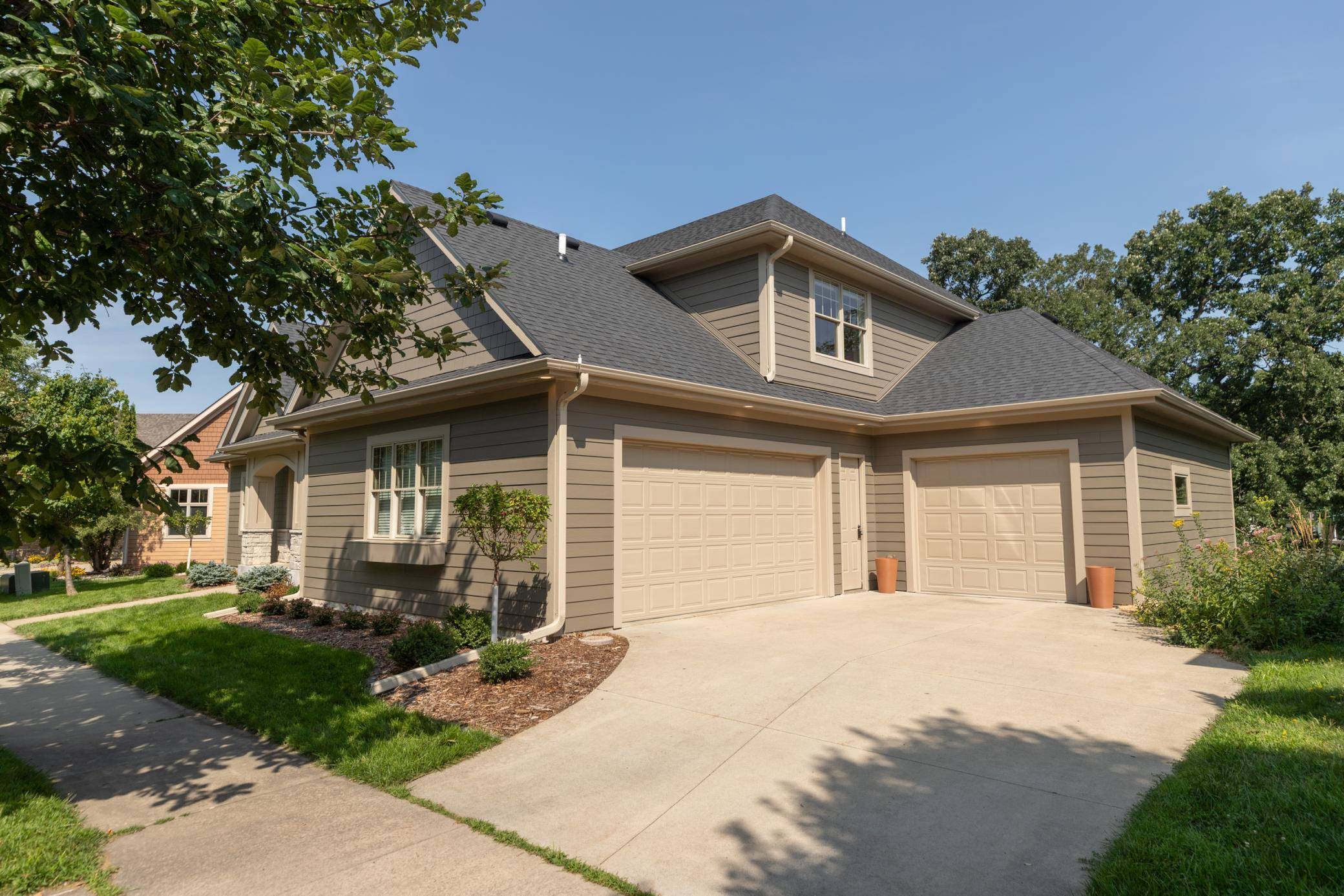 1091 Fox Hill PL SW, Rochester, MN 55902