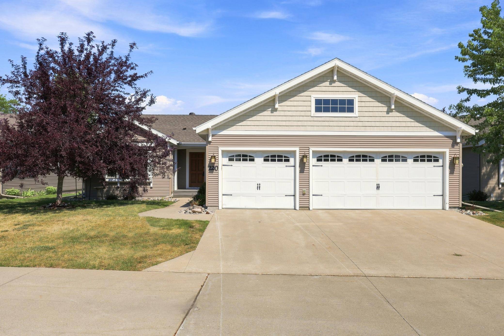 220 15th Avenue WAY, West Fargo, ND 58078