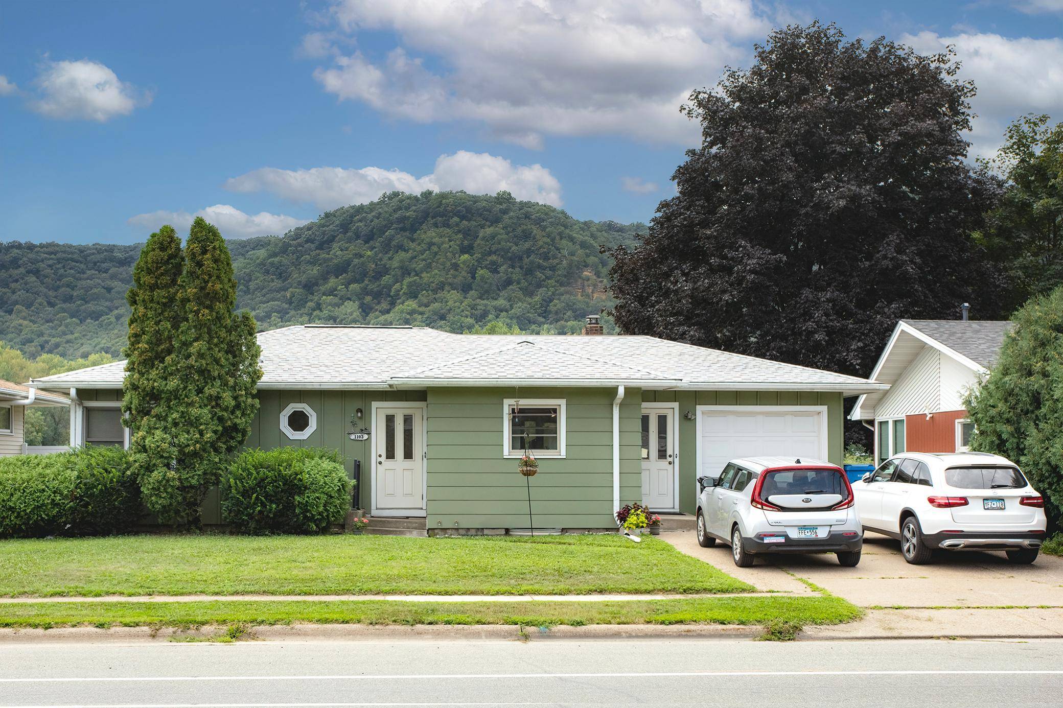1103 Gilmore AVE, Winona, MN 55987