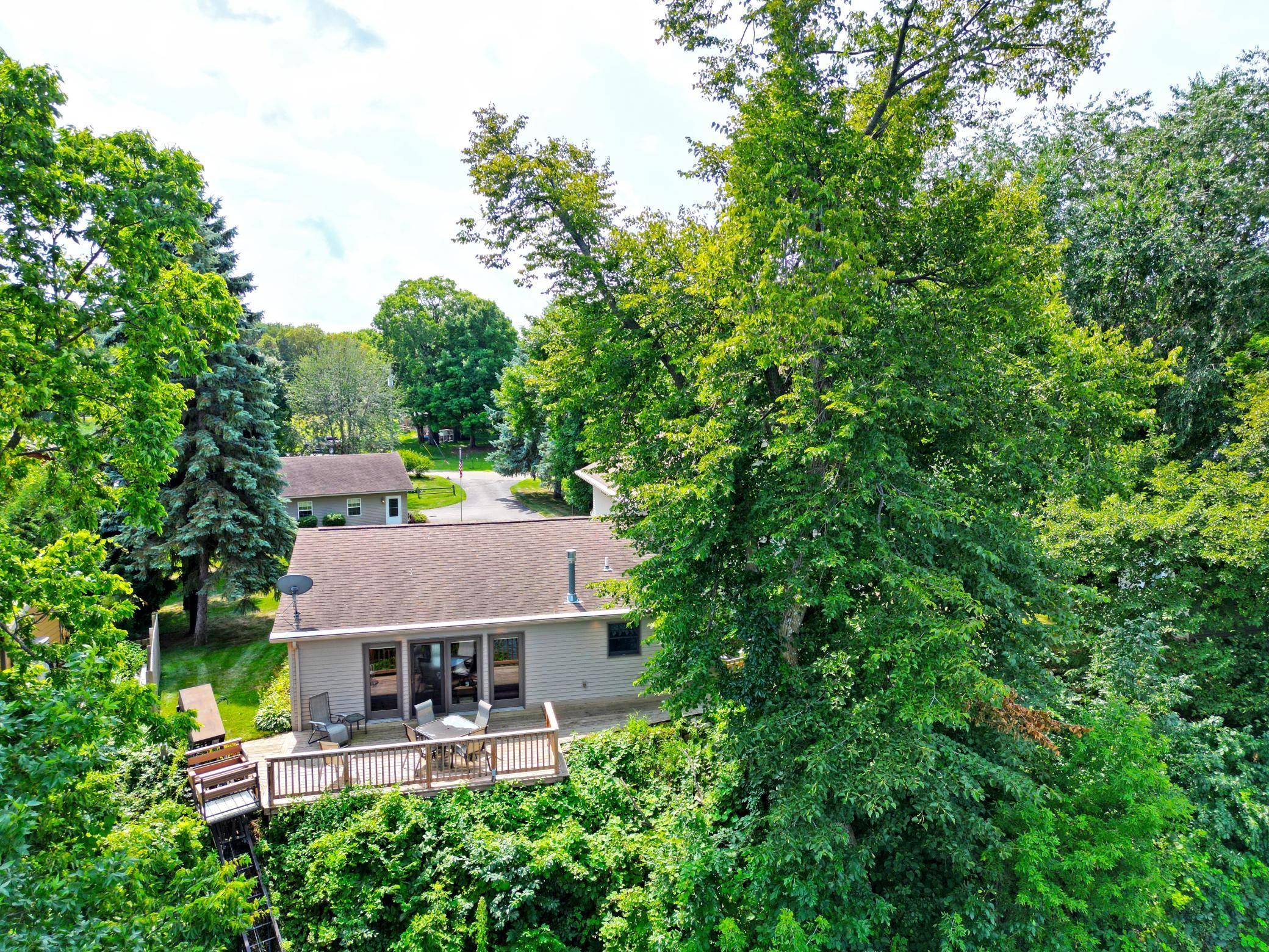 9962 91st ST NW, Annandale, MN 55302