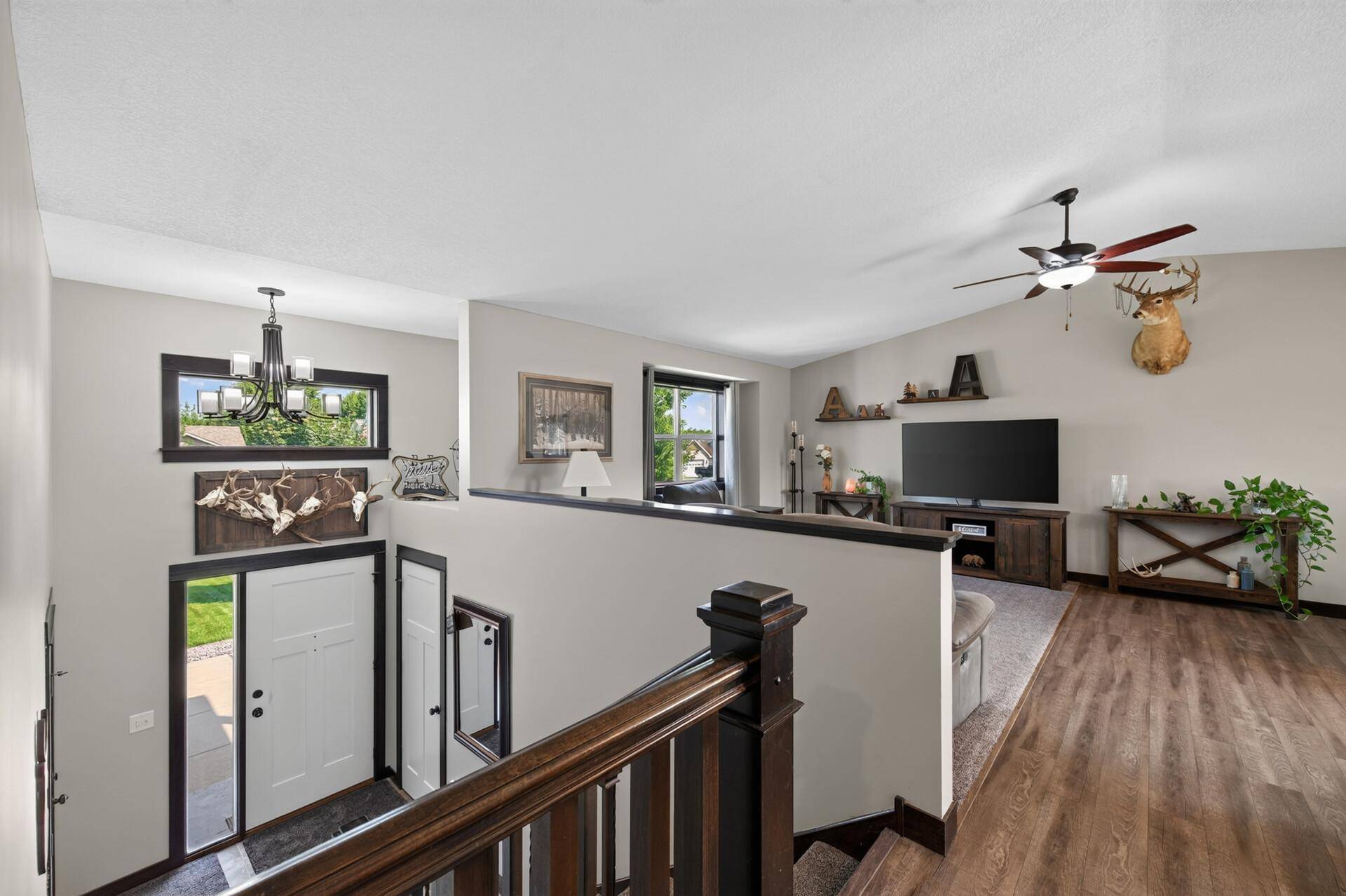 707 Greenwood ST SW, Isanti, MN 55040