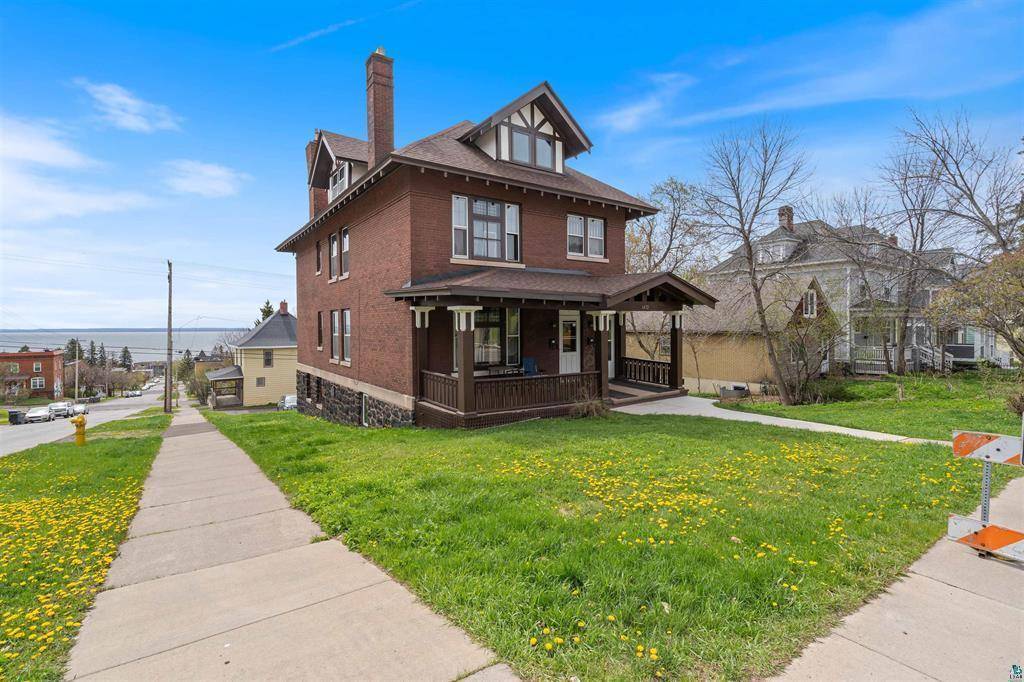 1432 E 4th ST, Duluth, MN 55805