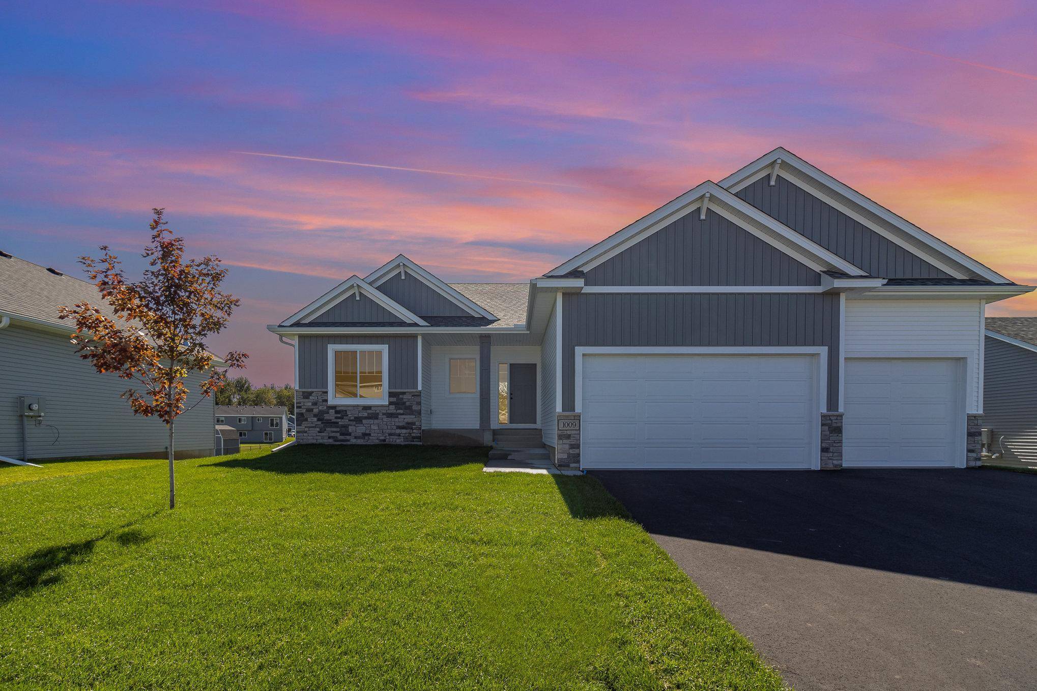 22790 Silverod ST NW, Saint Francis, MN 55070