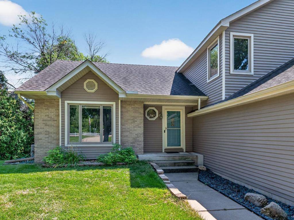 10615 52nd AVE N, Plymouth, MN 55442