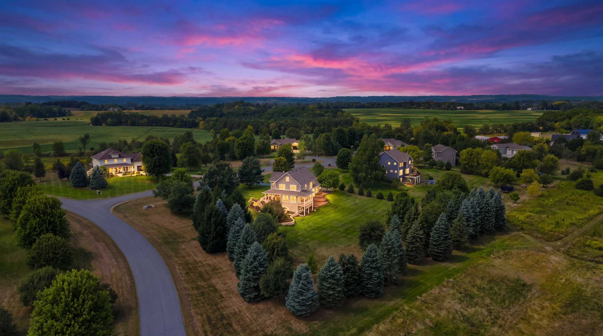 439 Horizon CT, Hudson, WI 54016