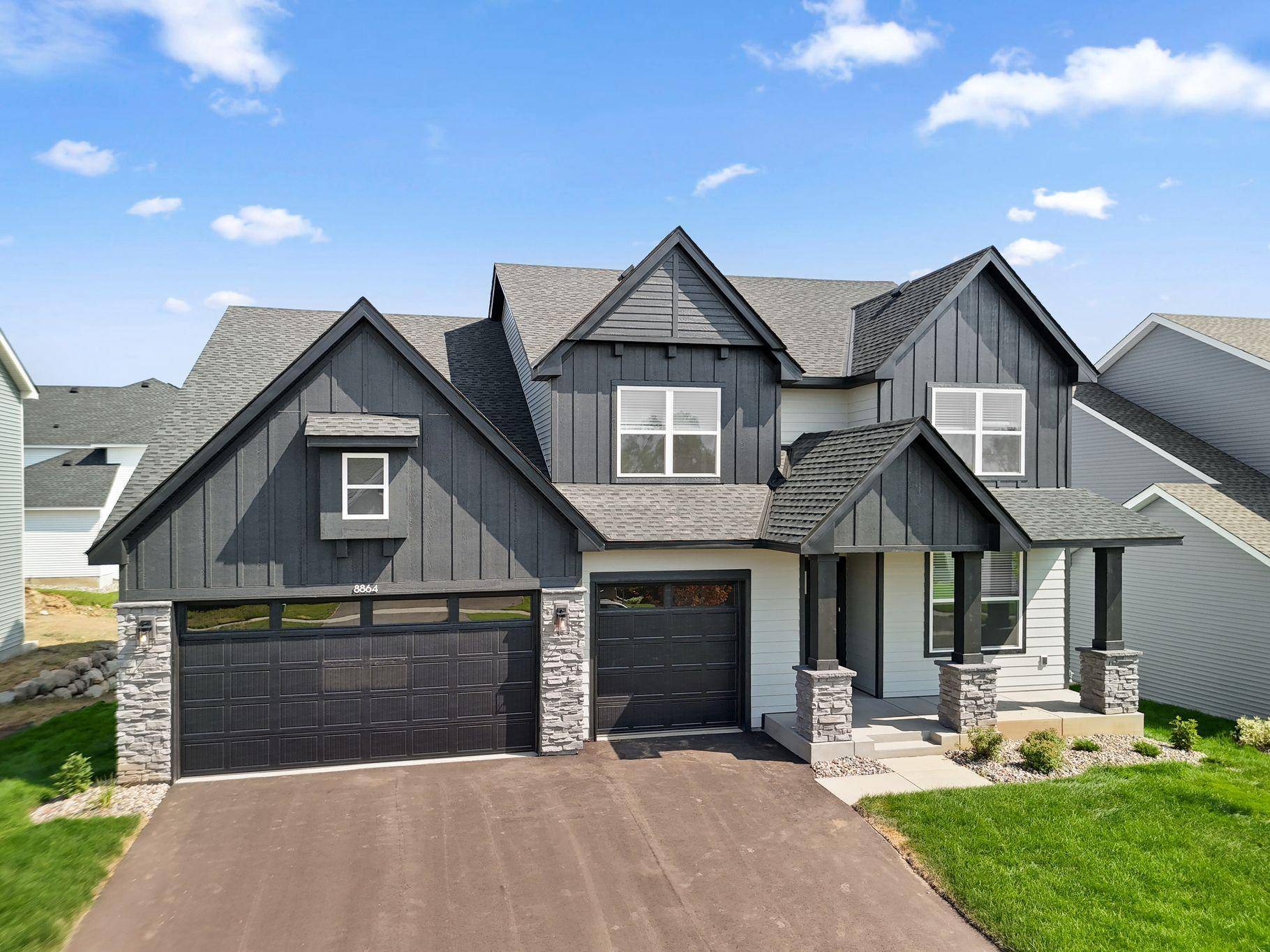 8864 Binder WAY, Woodbury, MN 55129