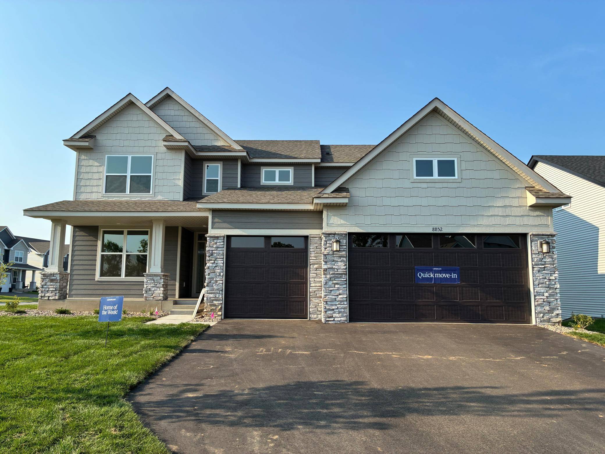 8852 Binder WAY, Woodbury, MN 55129