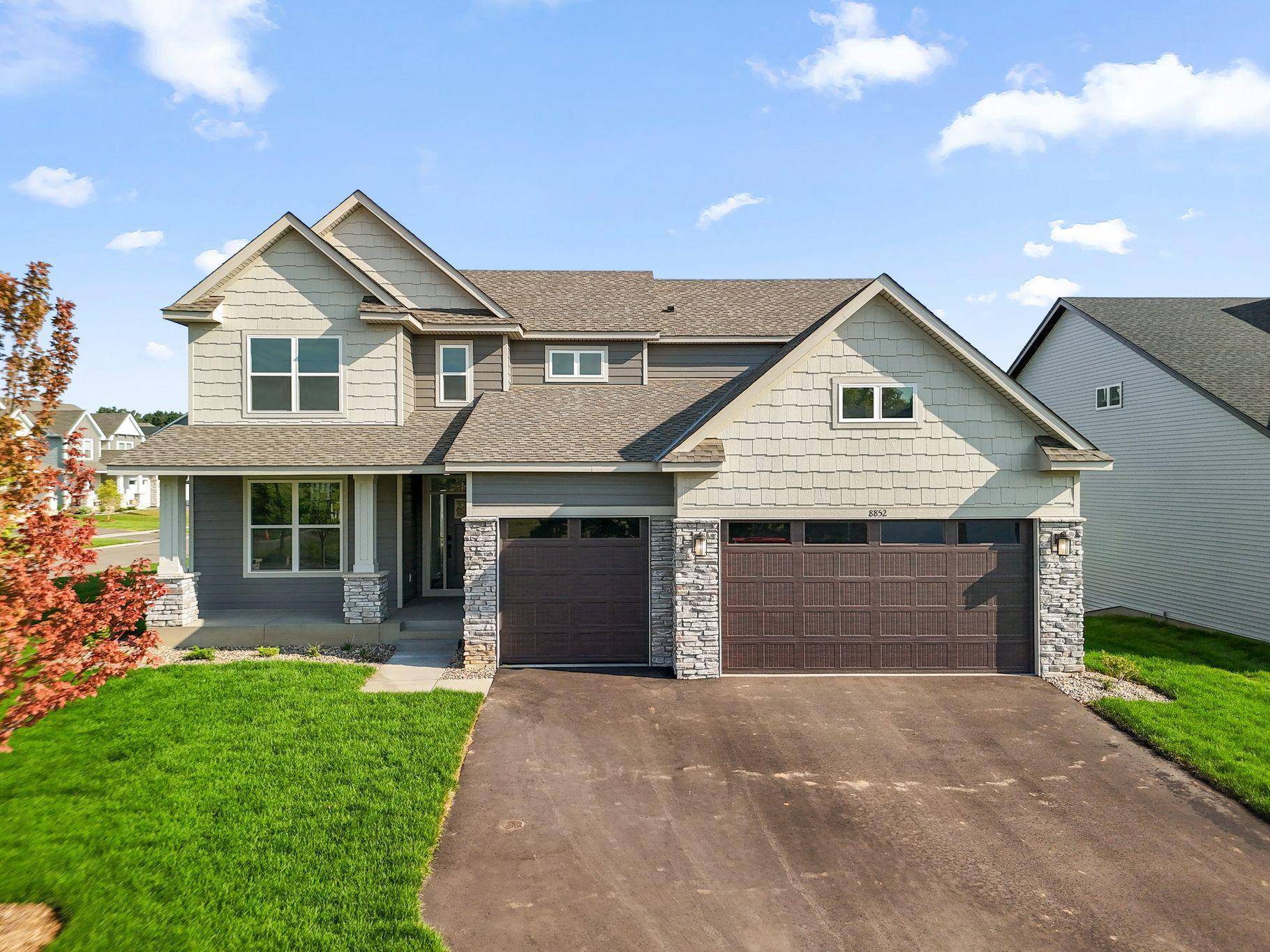 8852 Binder WAY, Woodbury, MN 55129