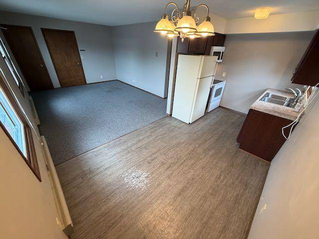 706 1st ST S #North, Willmar, MN 56201