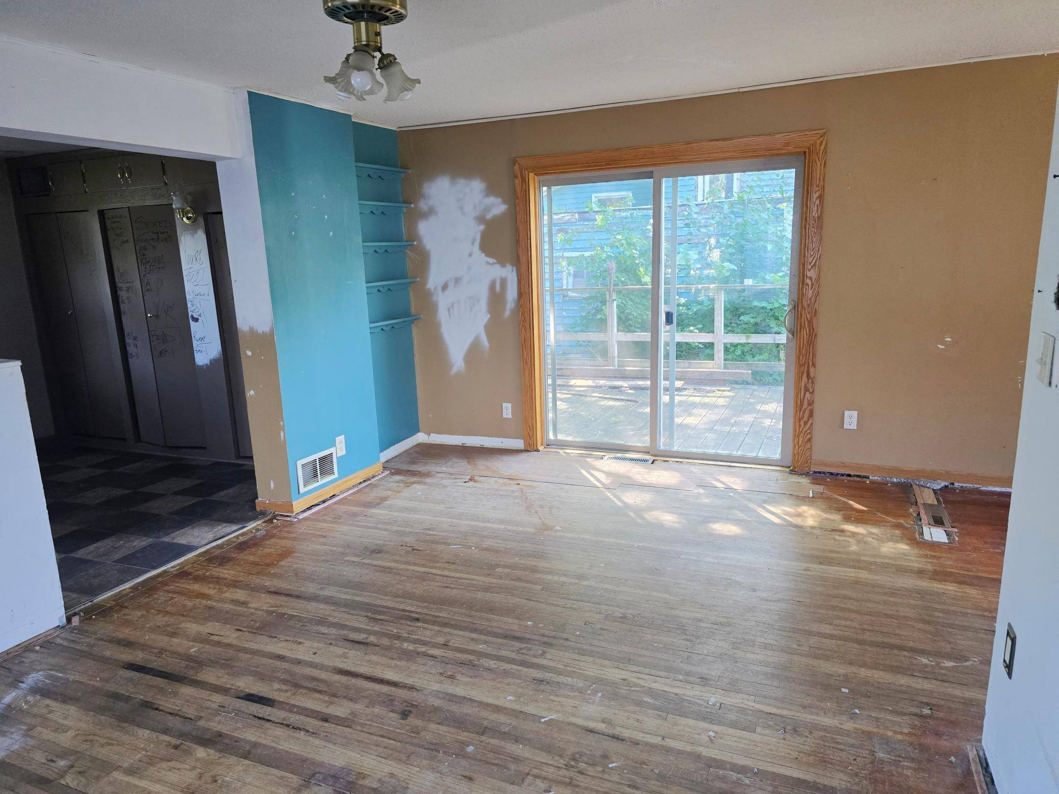 706 E 3rd ST, Fairmont, MN 56031