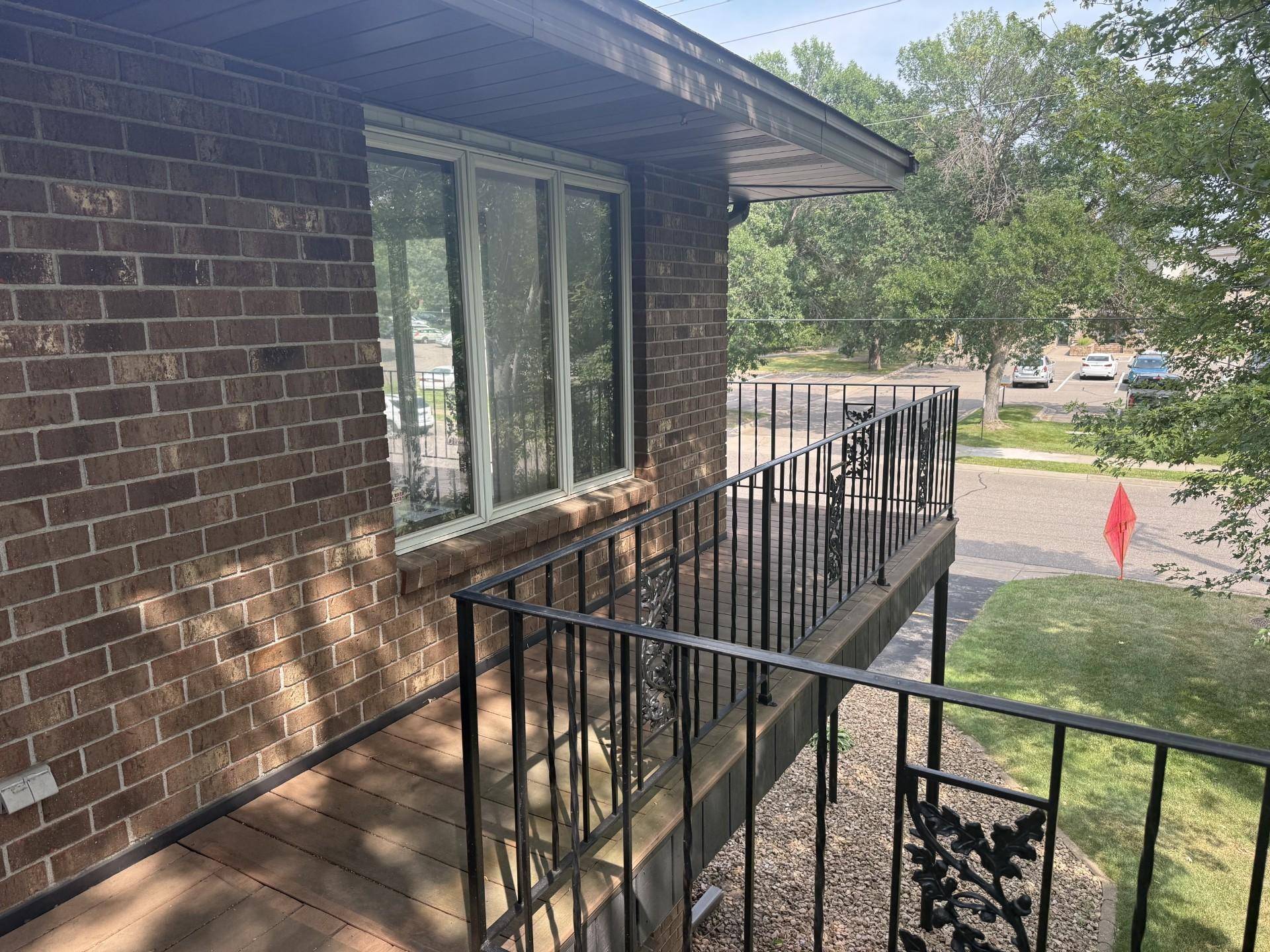 293 Evans AVE NW, Elk River, MN 55330