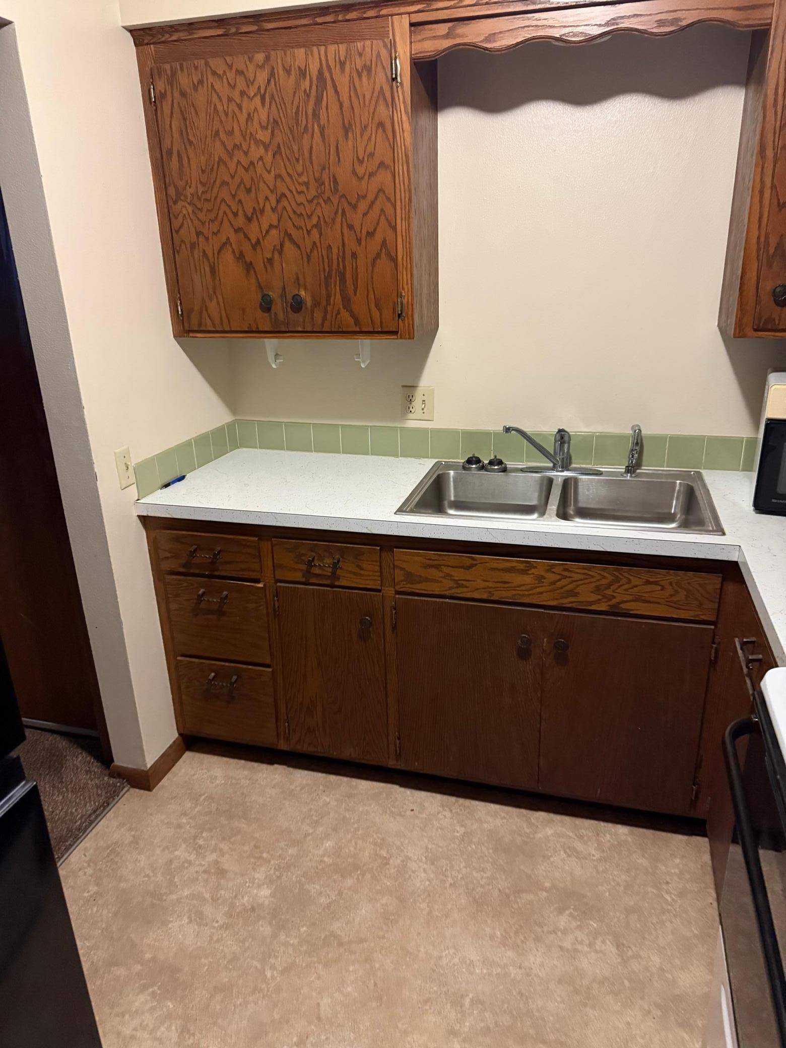 305 N Van Buren AVE, Springfield, MN 56087