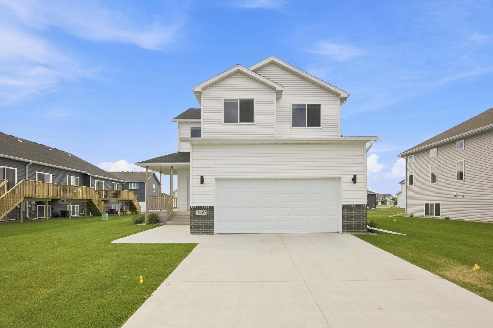6797 28th ST S, Fargo, ND 58104