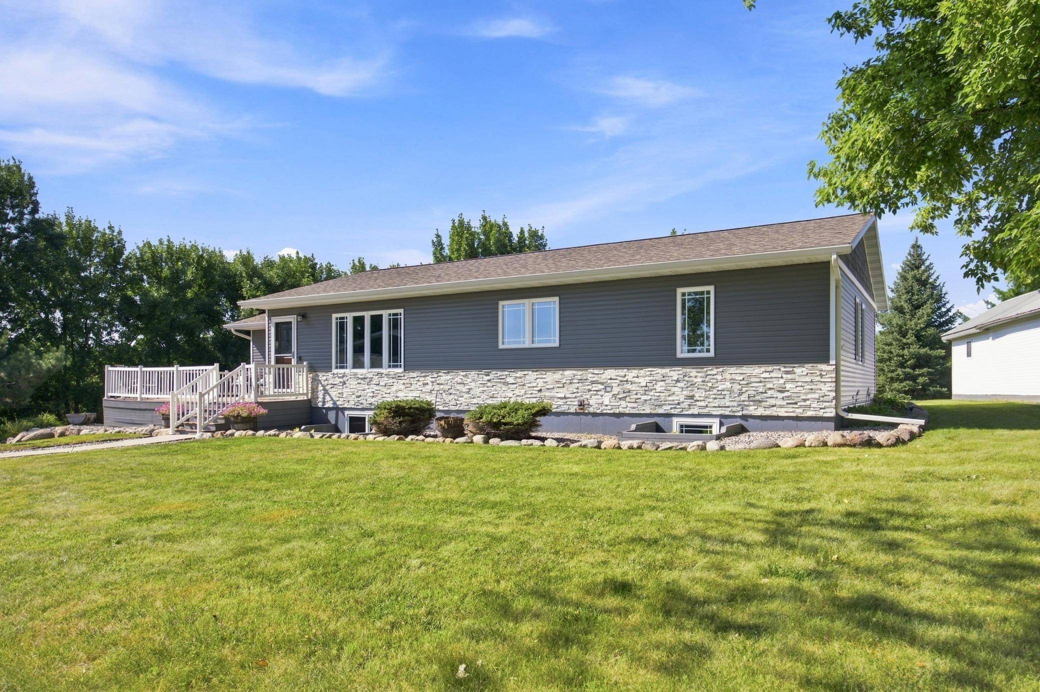 2127 280th ST N, Hawley, MN 56549