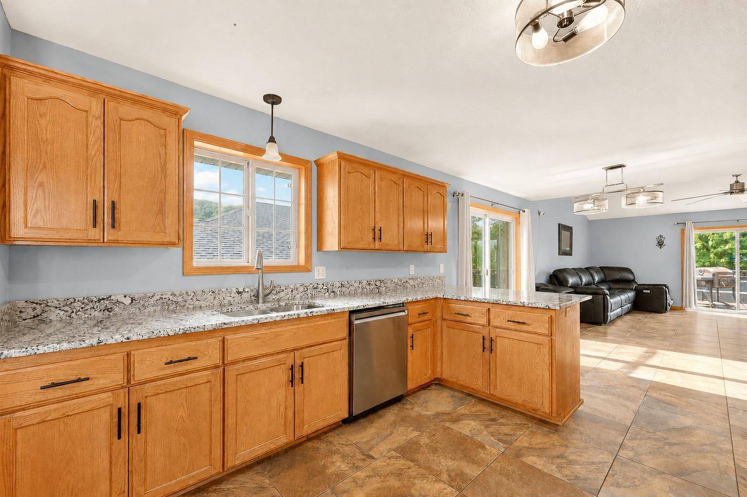 3931 Birmingham LN NW, Rochester, MN 55901