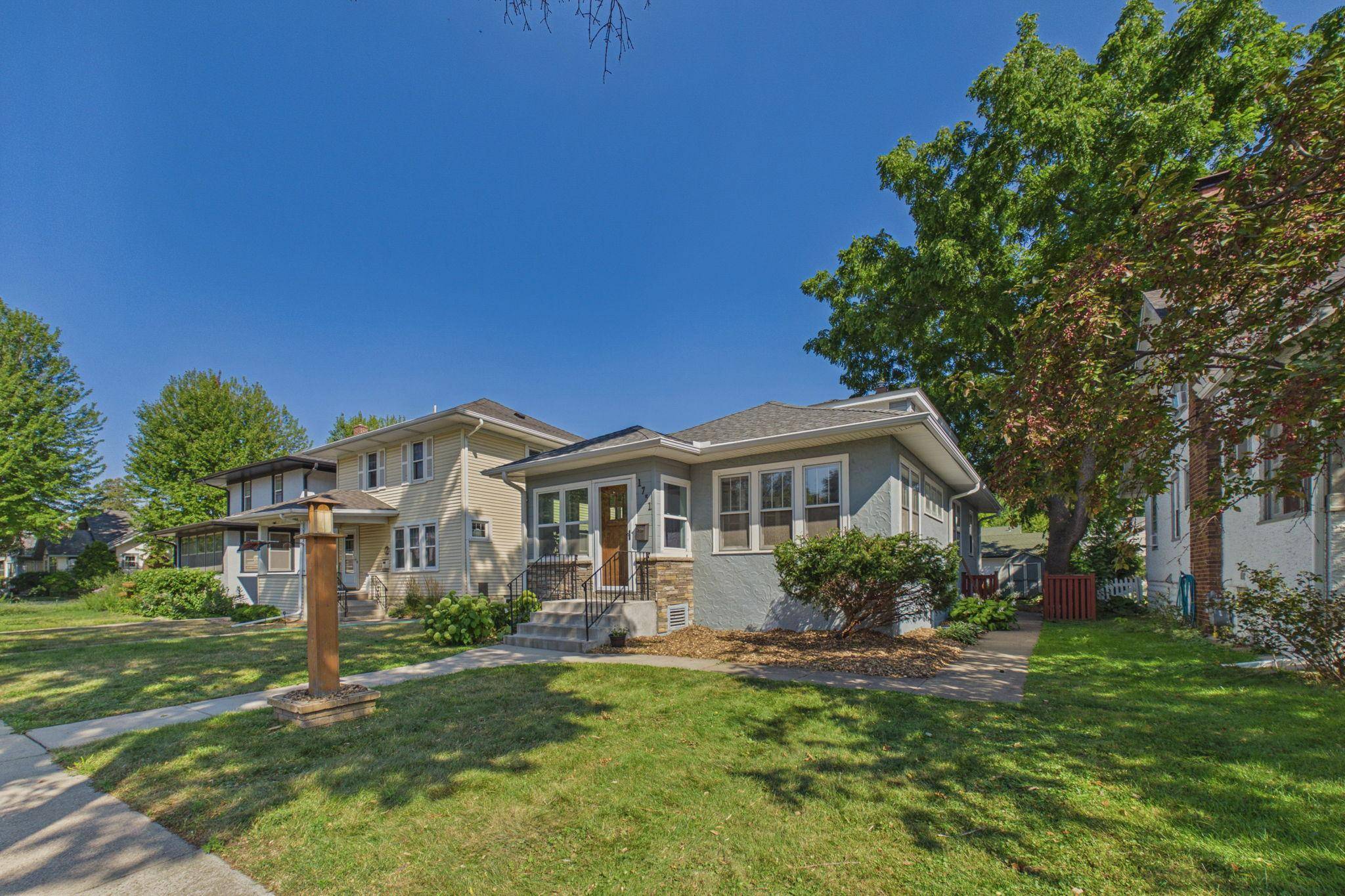 1751 Berkeley AVE, Saint Paul, MN 55105
