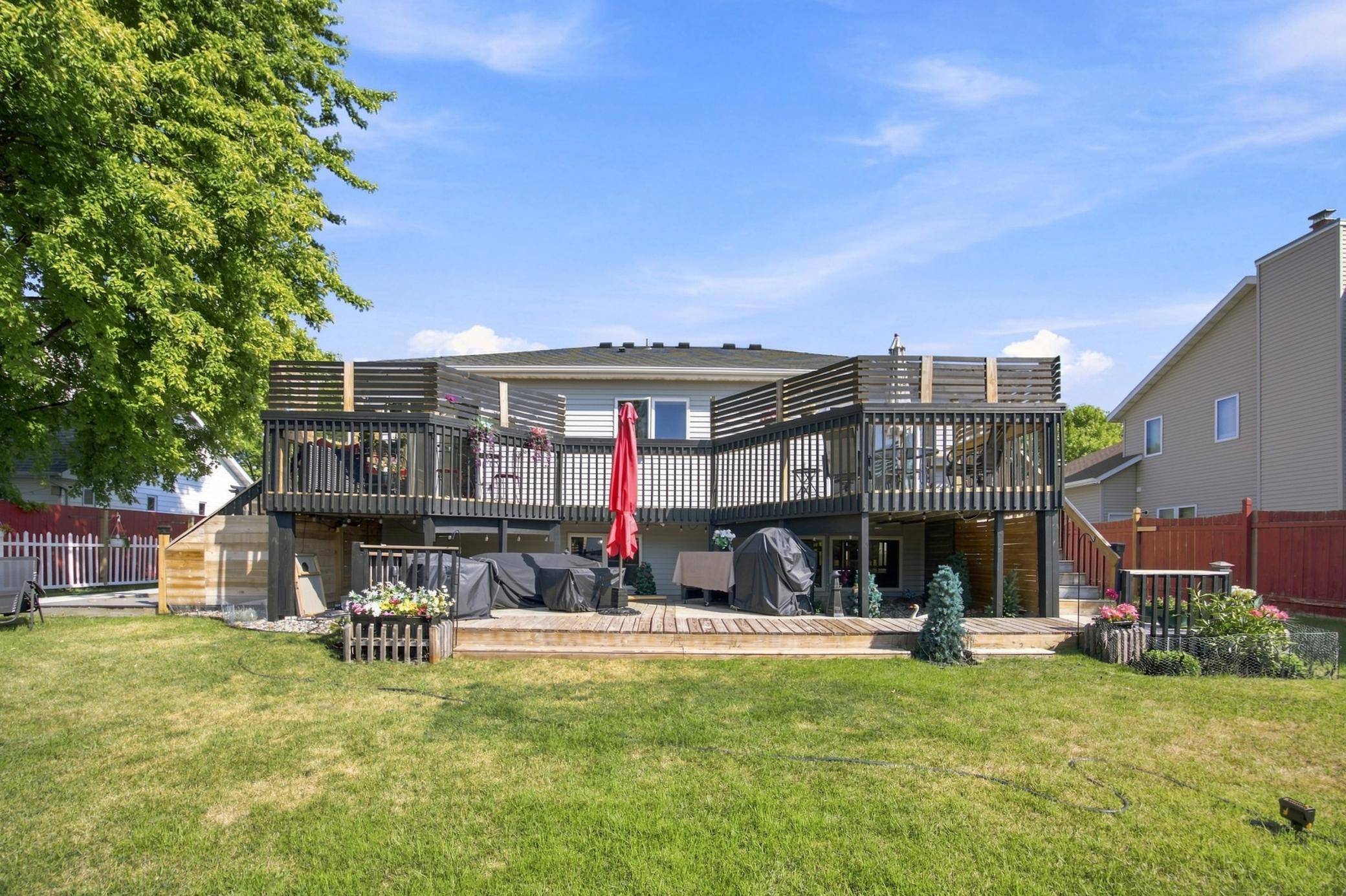3032 37th AVE S, Fargo, ND 58104