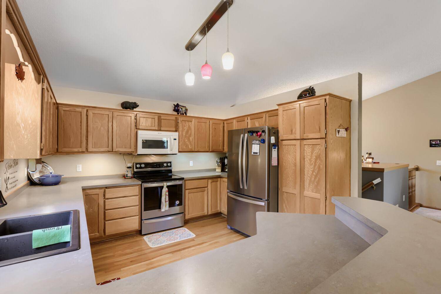 7944 Highland DR, Lino Lakes, MN 55014