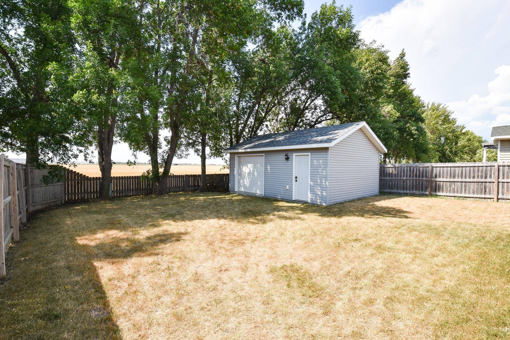 3842 10TH ST N, Fargo, ND 58102