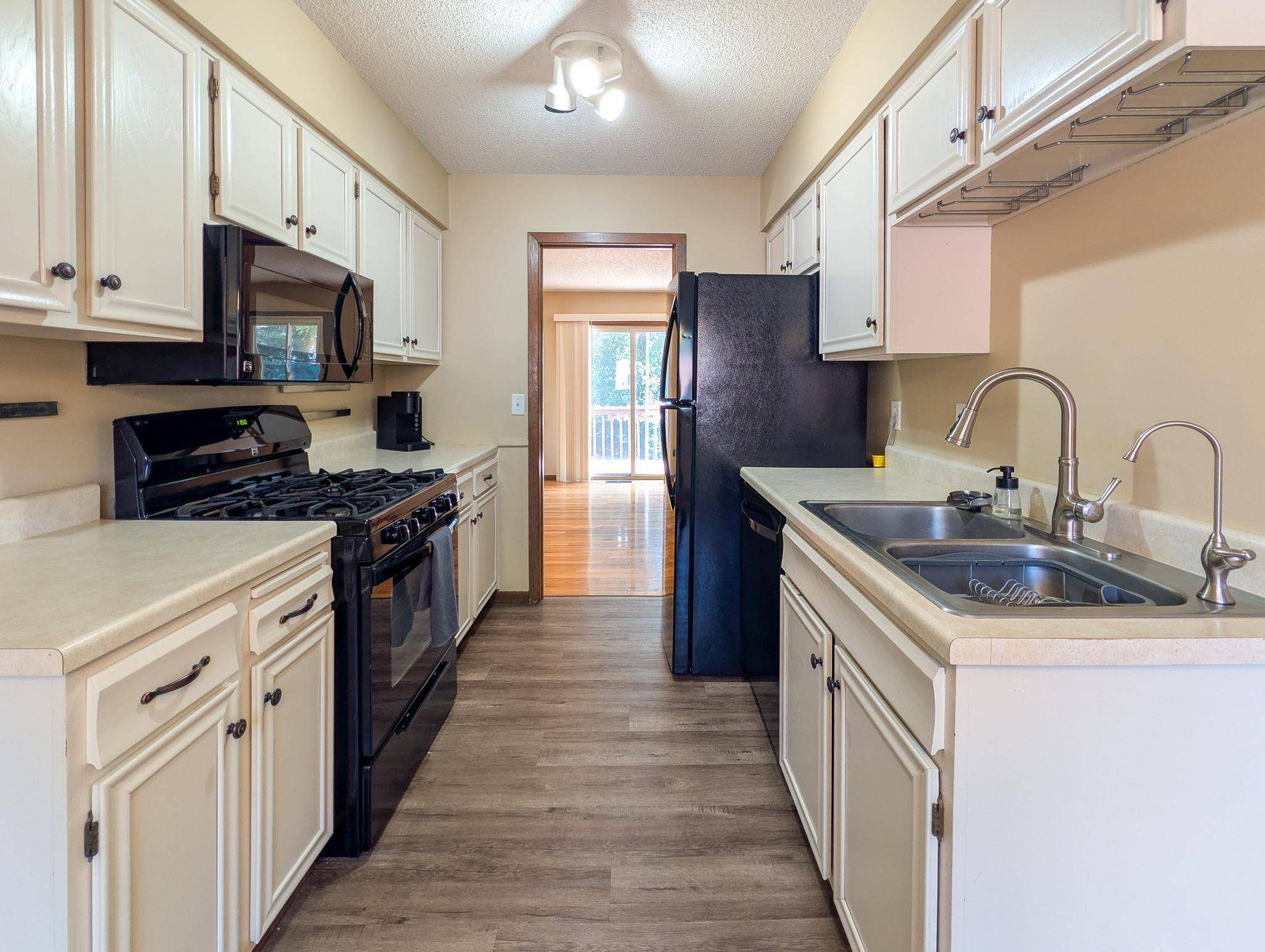 7023 146th Street CT, Apple Valley, MN 55124