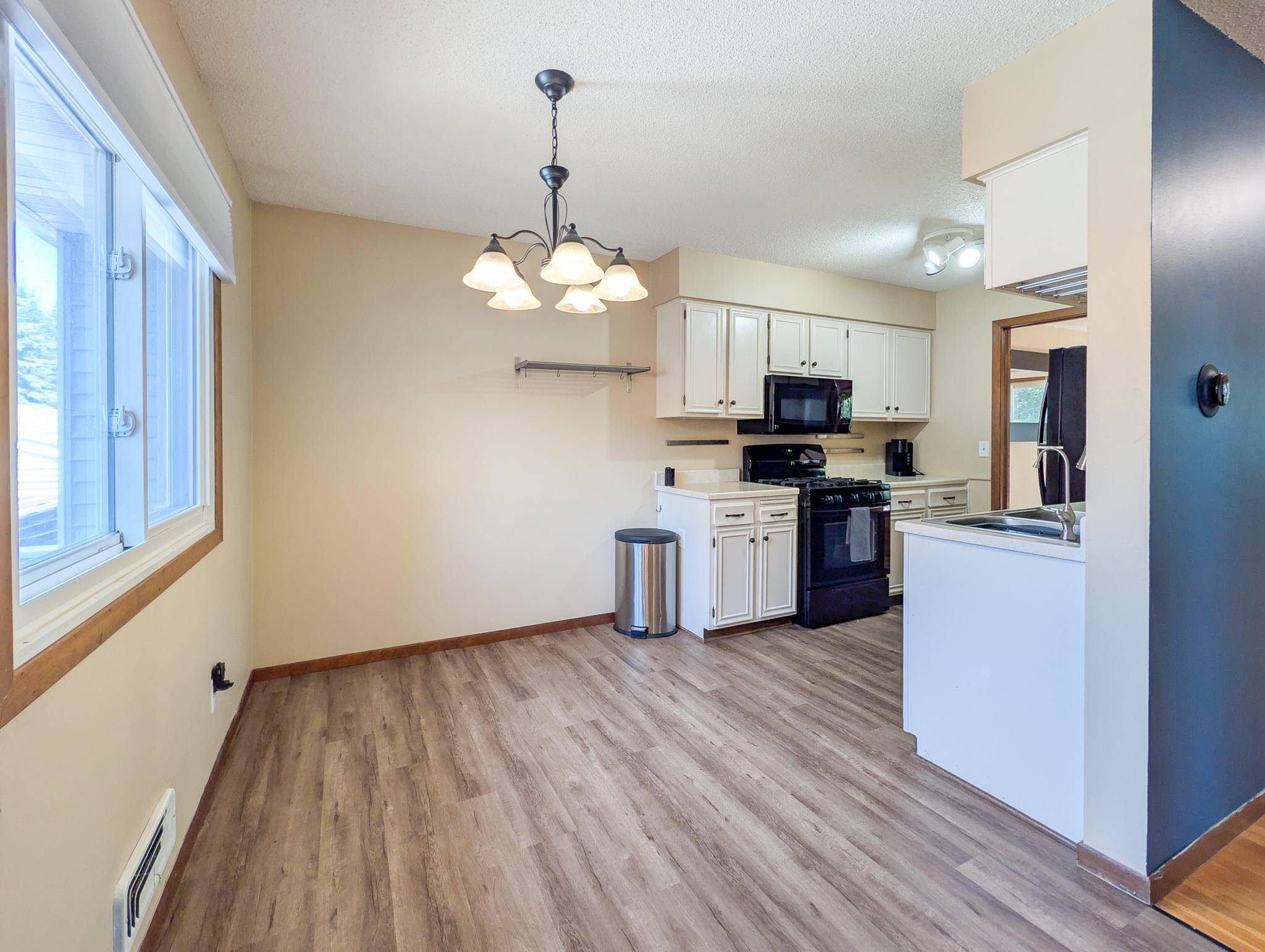 7023 146th Street CT, Apple Valley, MN 55124