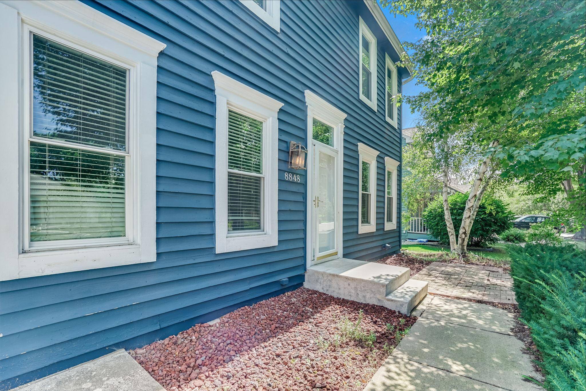 8848 Everest LN N, Maple Grove, MN 55311