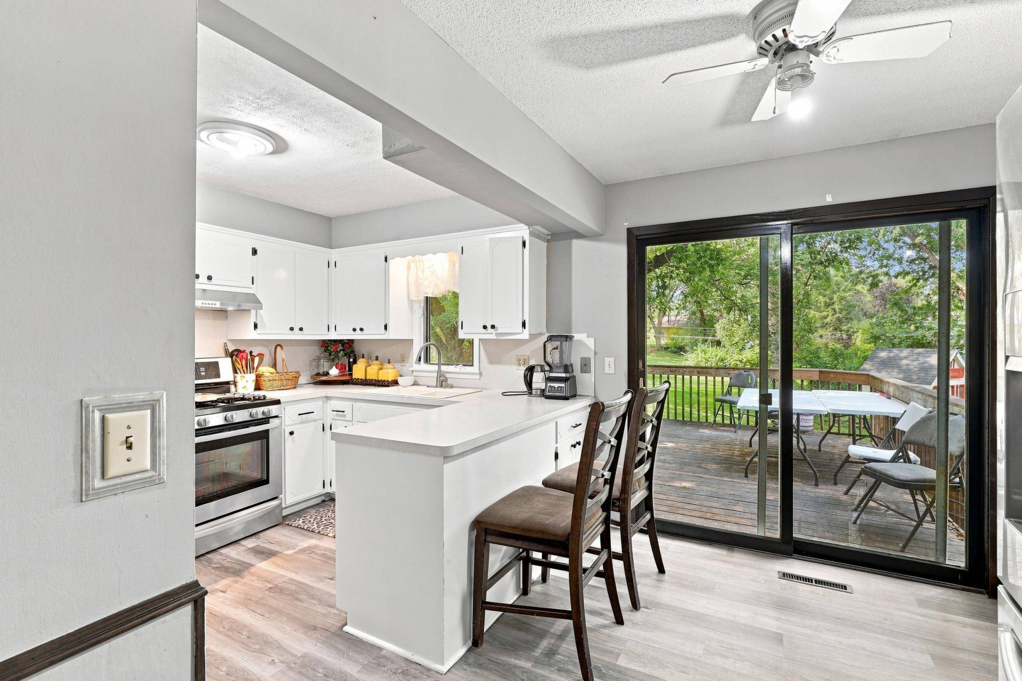 10048 Upton RD, Bloomington, MN 55431