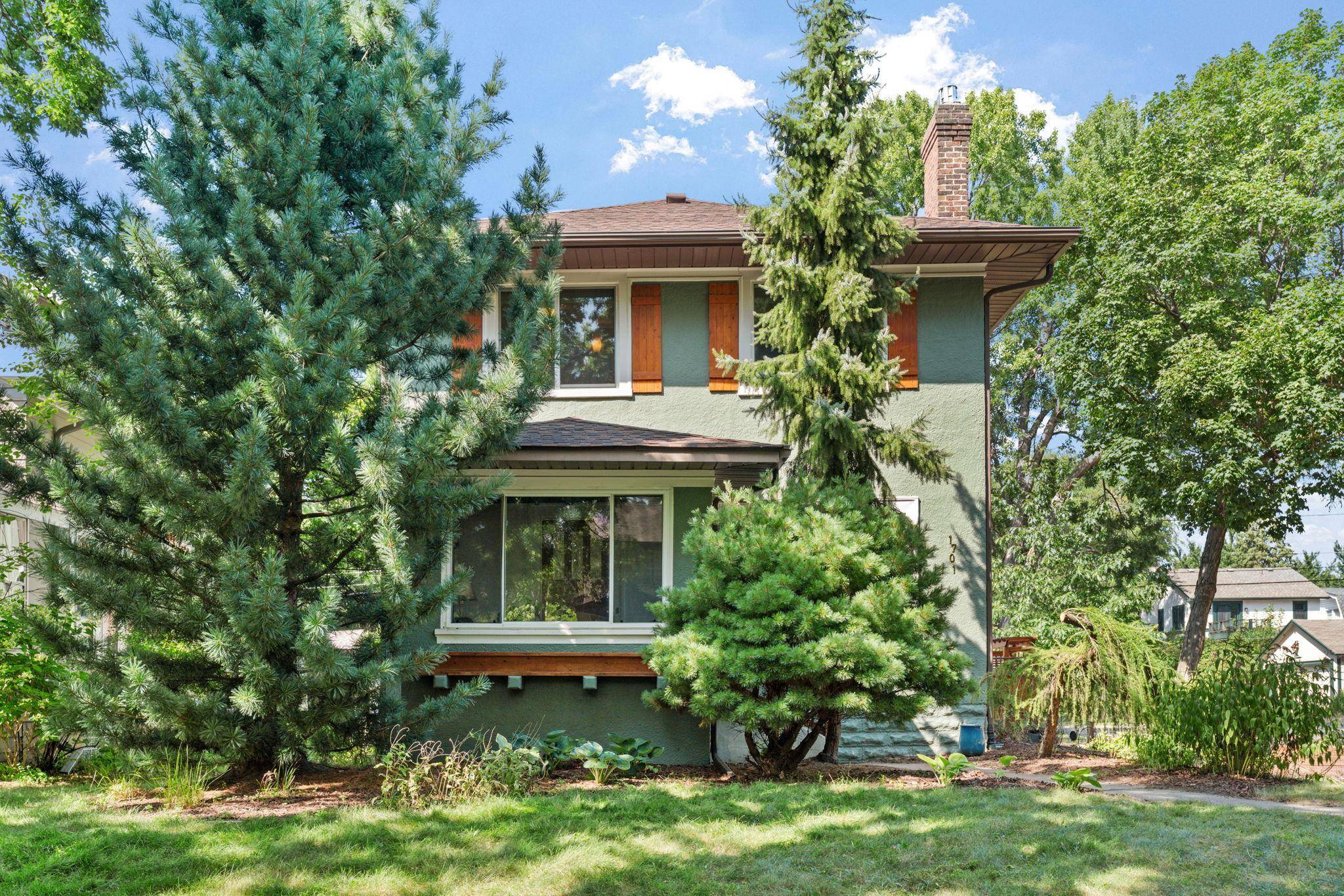 1701 Juliet AVE, Saint Paul, MN 55105