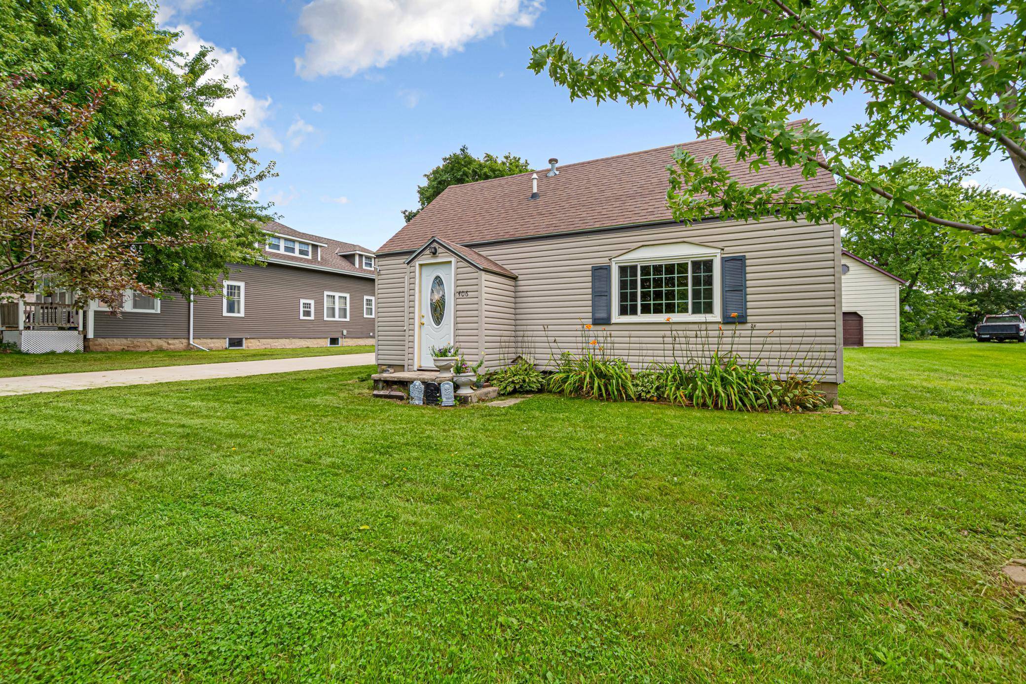 406 S Main ST, Medford, MN 55049