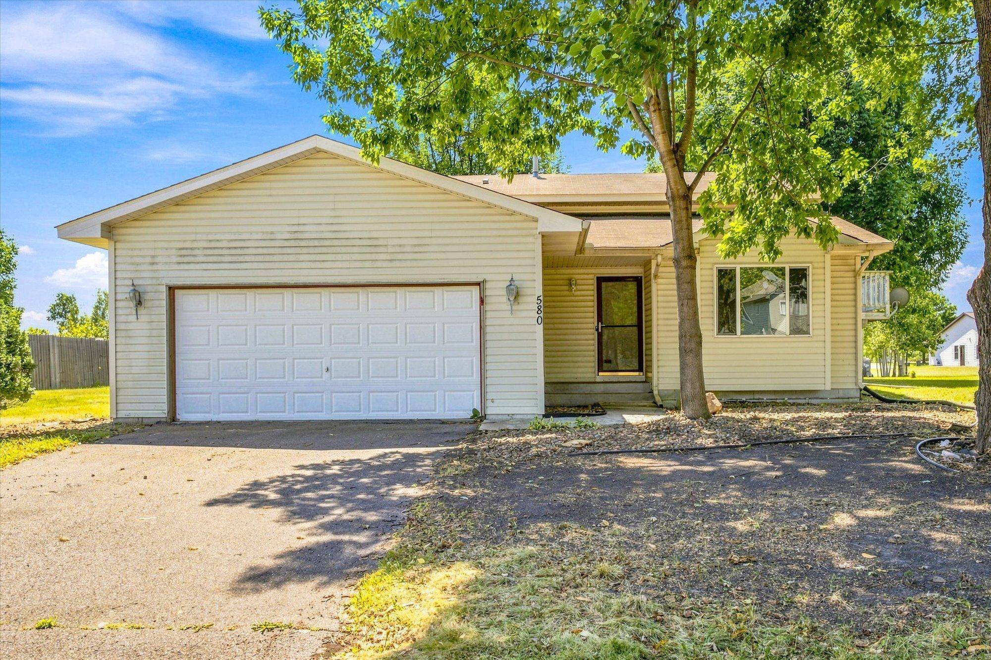 580 W 11th ST, Rush City, MN 55069