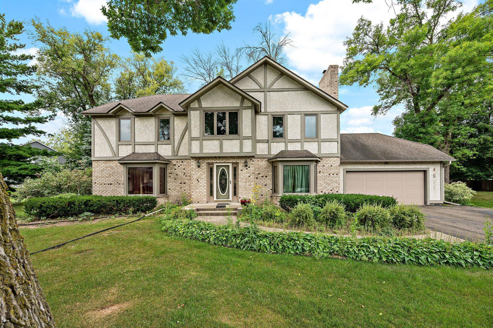 4505 Upland LN N, Plymouth, MN 55446