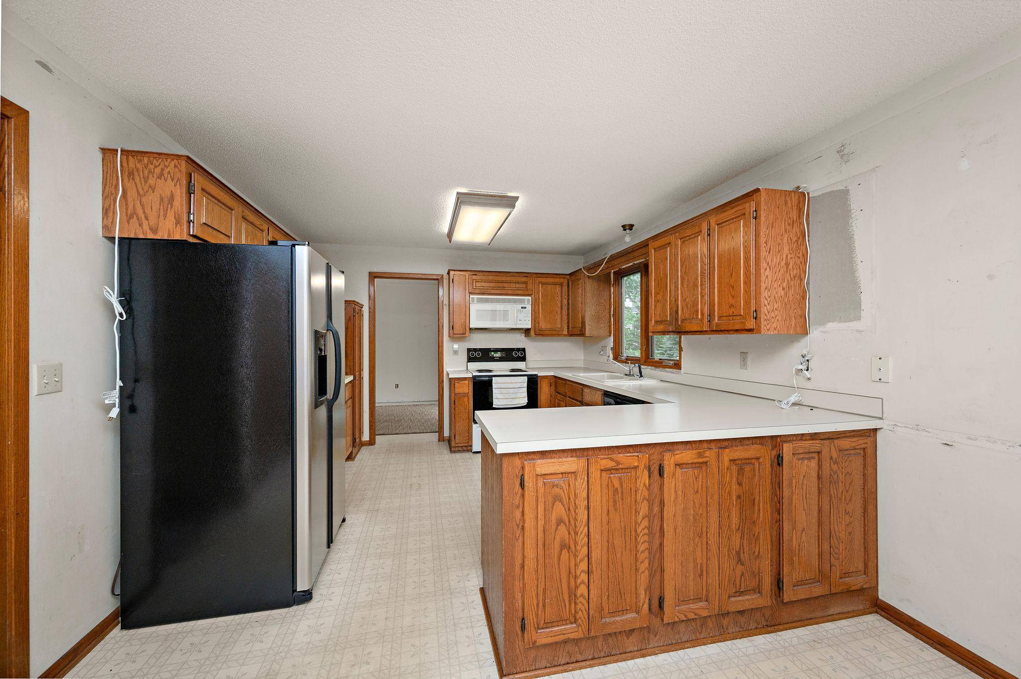 4505 Upland LN N, Plymouth, MN 55446