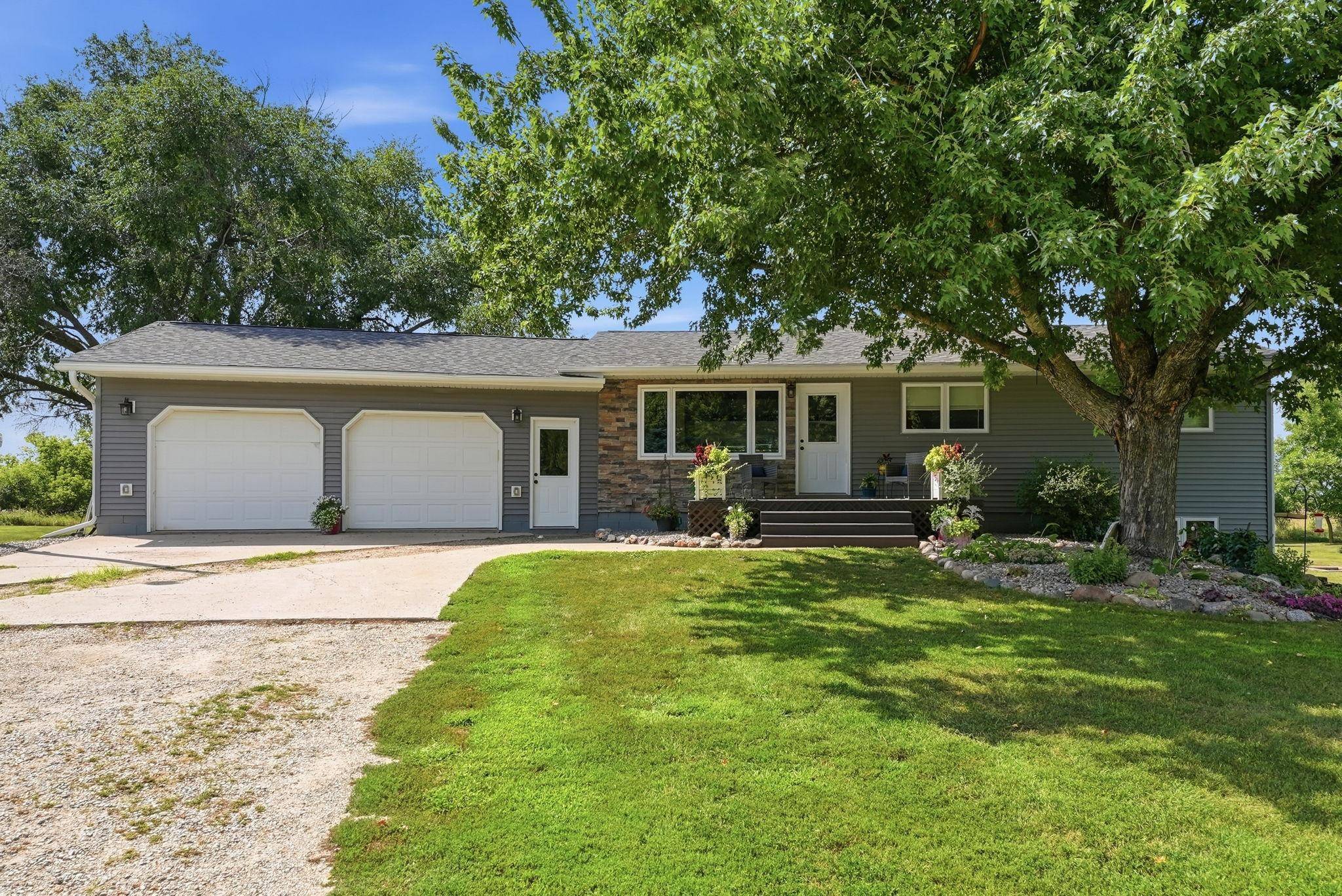 26280 115th ST NE, Belgrade, MN 56312