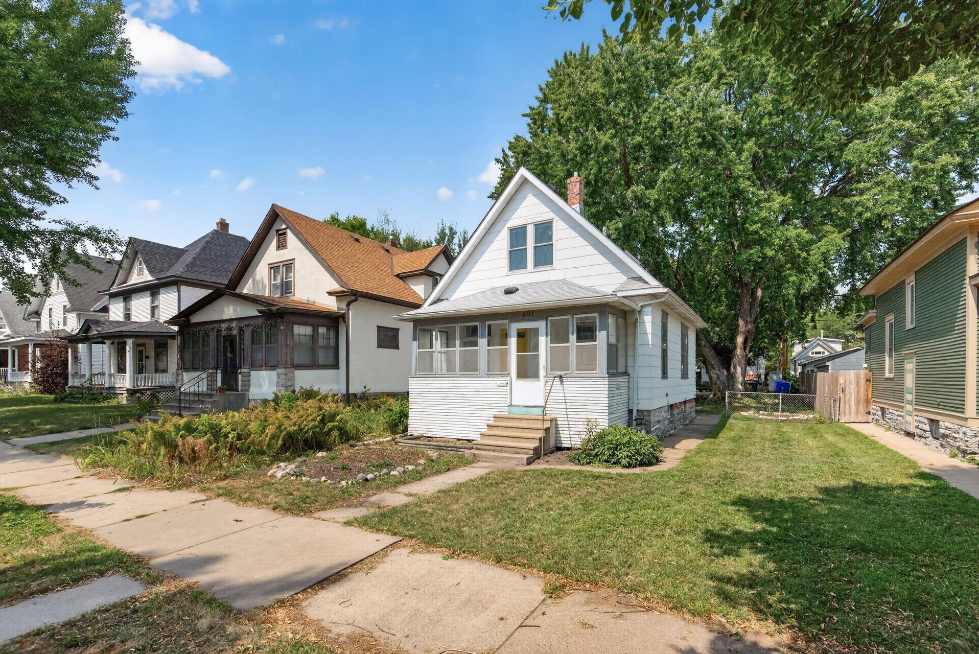 801 Armstrong AVE, Saint Paul, MN 55102
