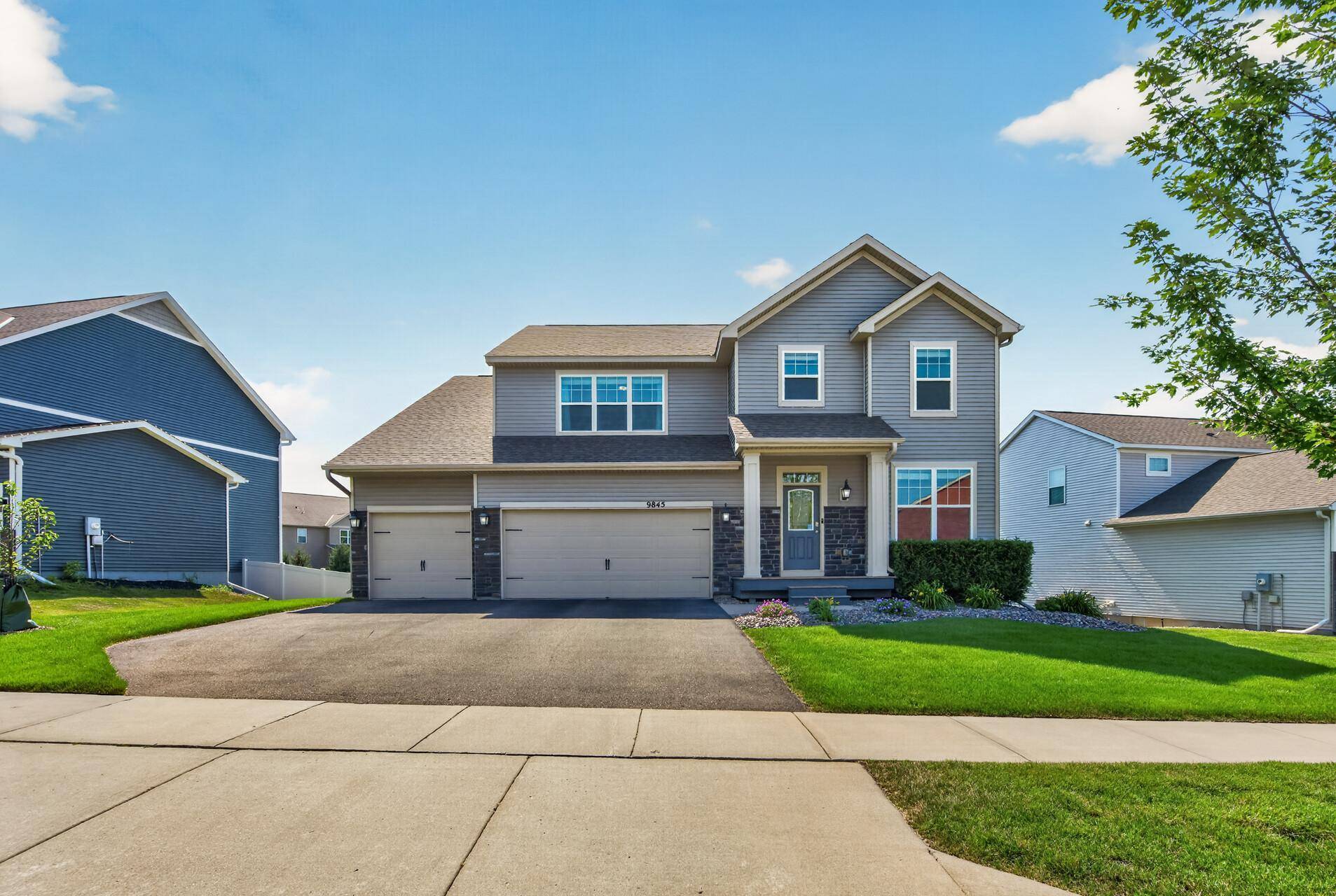 9845 67th ST S, Cottage Grove, MN 55016