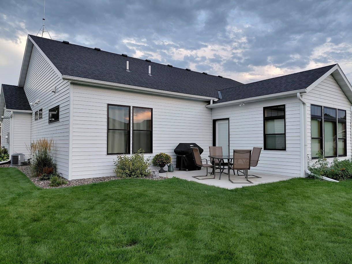 5839 Rivers Edge DR, Saint Cloud, MN 56303
