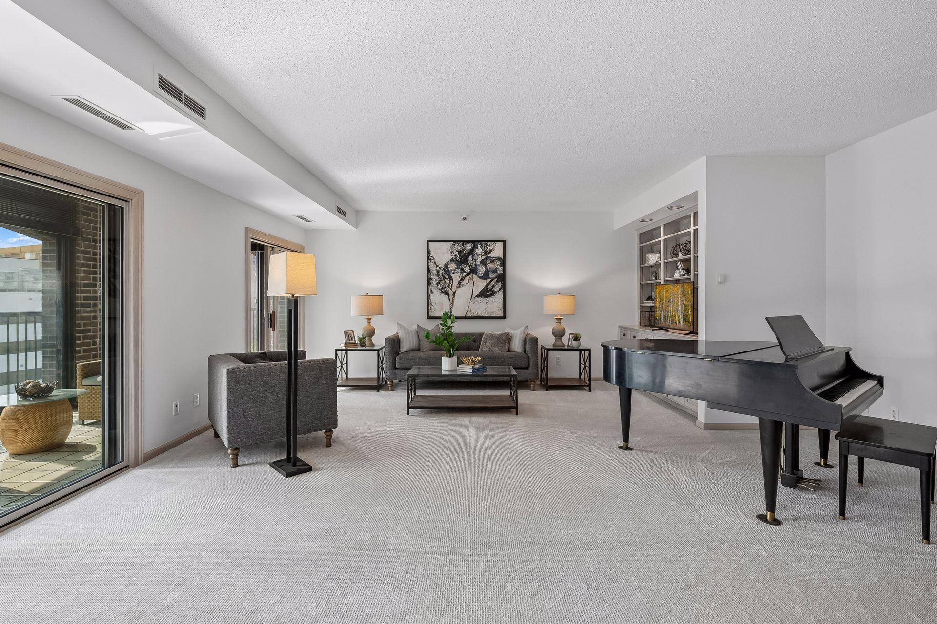 1235 Yale PL #709, Minneapolis, MN 55403