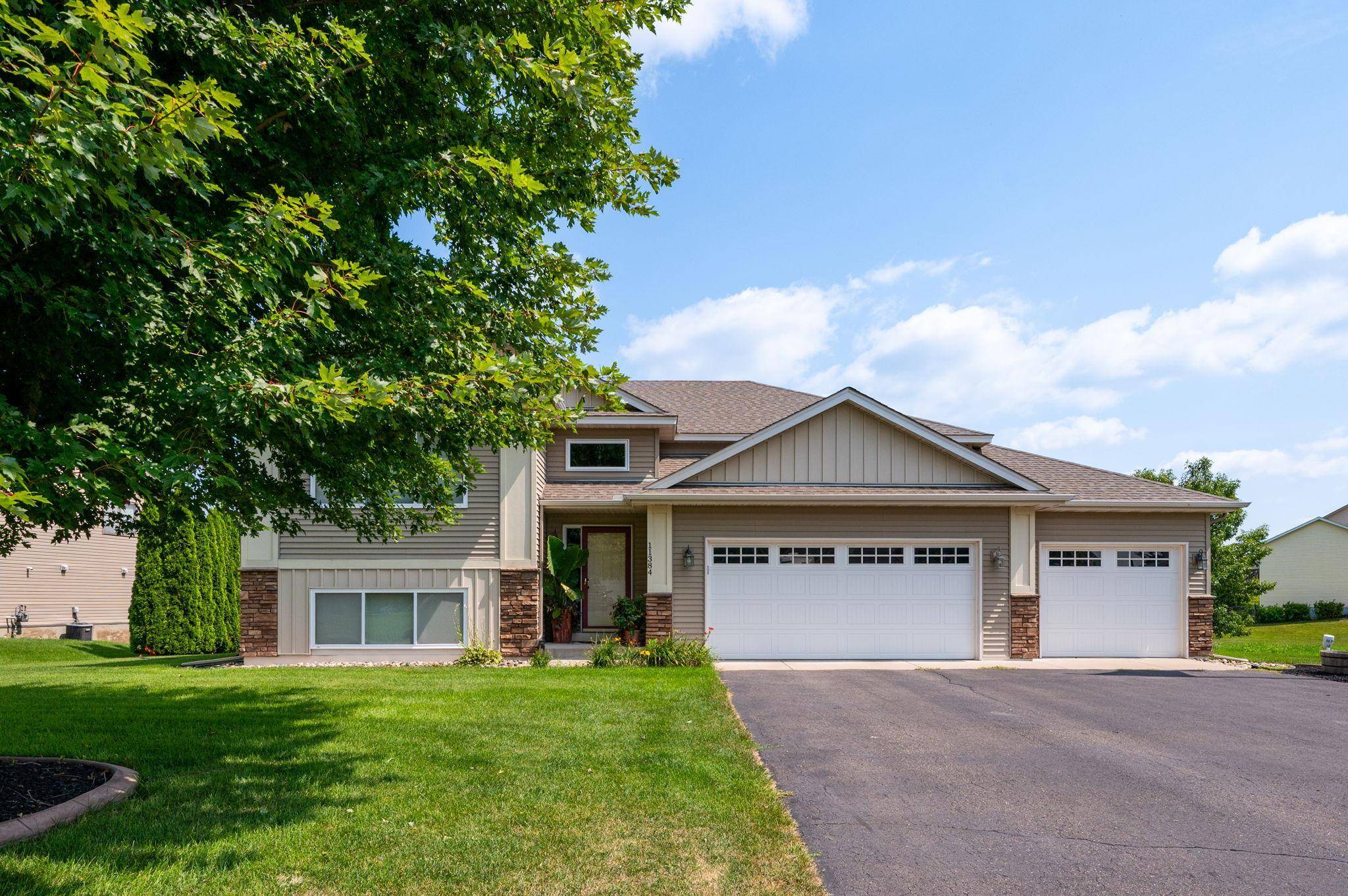 11384 71st ST NE, Otsego, MN 55301
