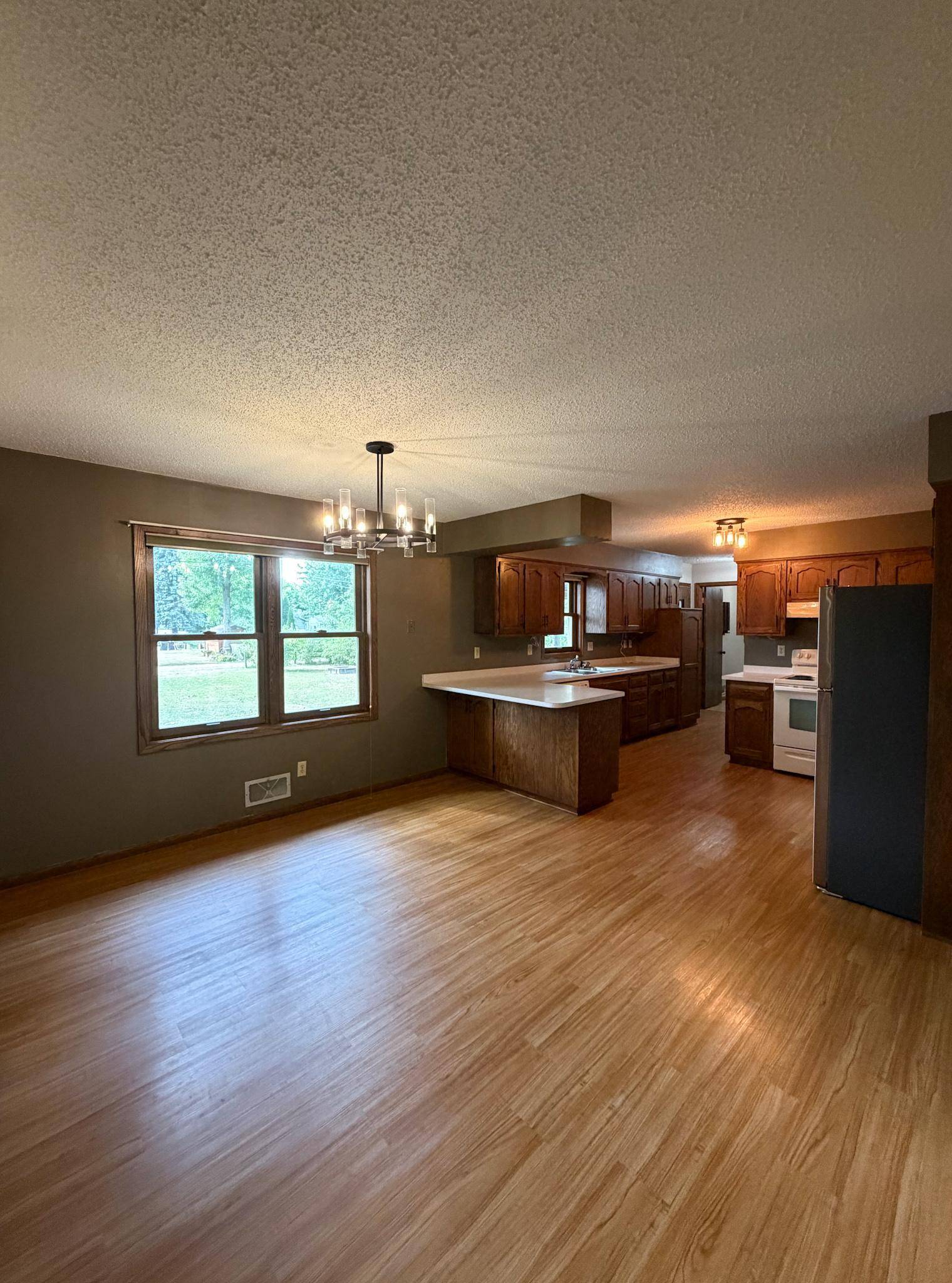 604 3rd ST SW, Little Falls, MN 56345