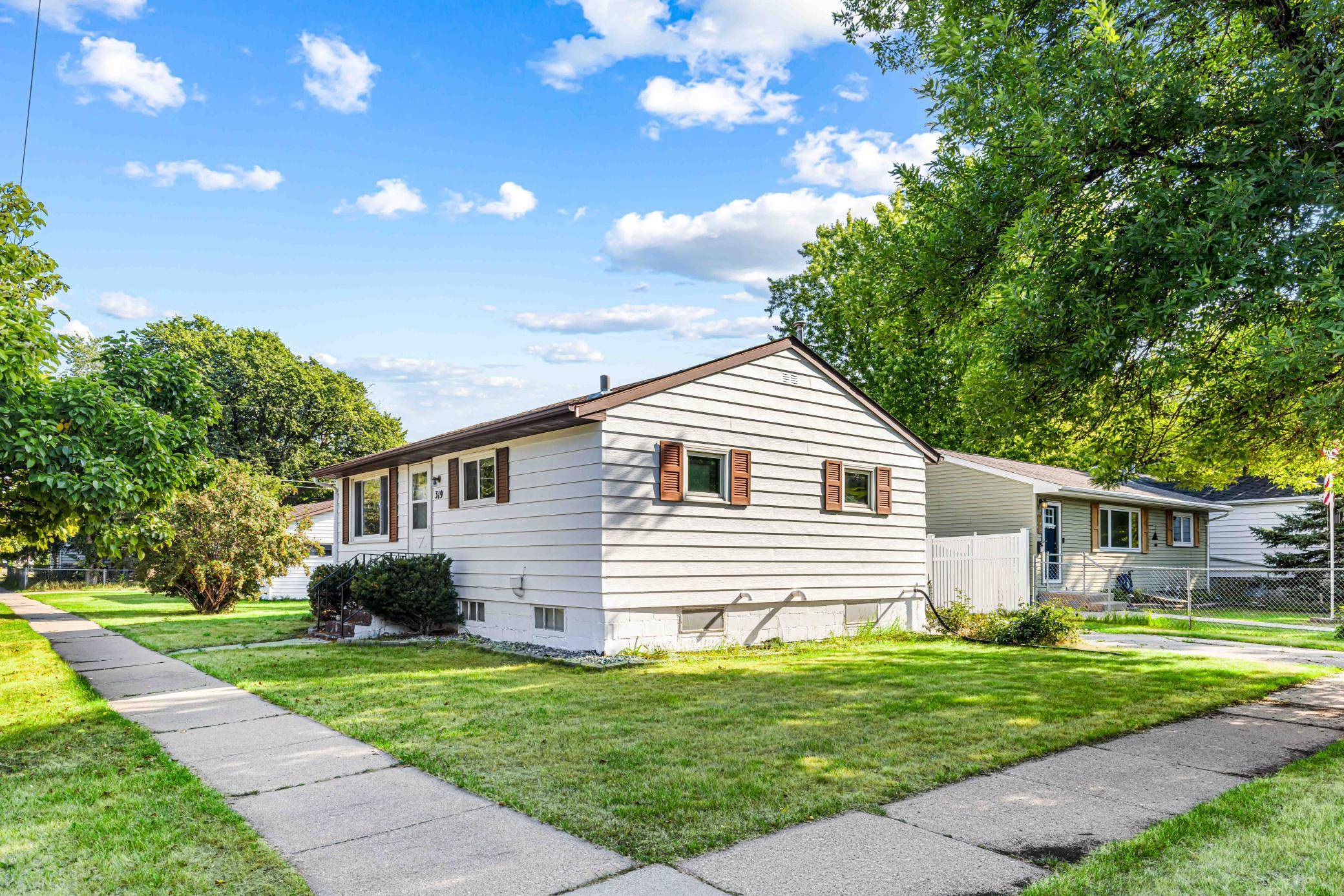319 1st ST, West Fargo, ND 58078