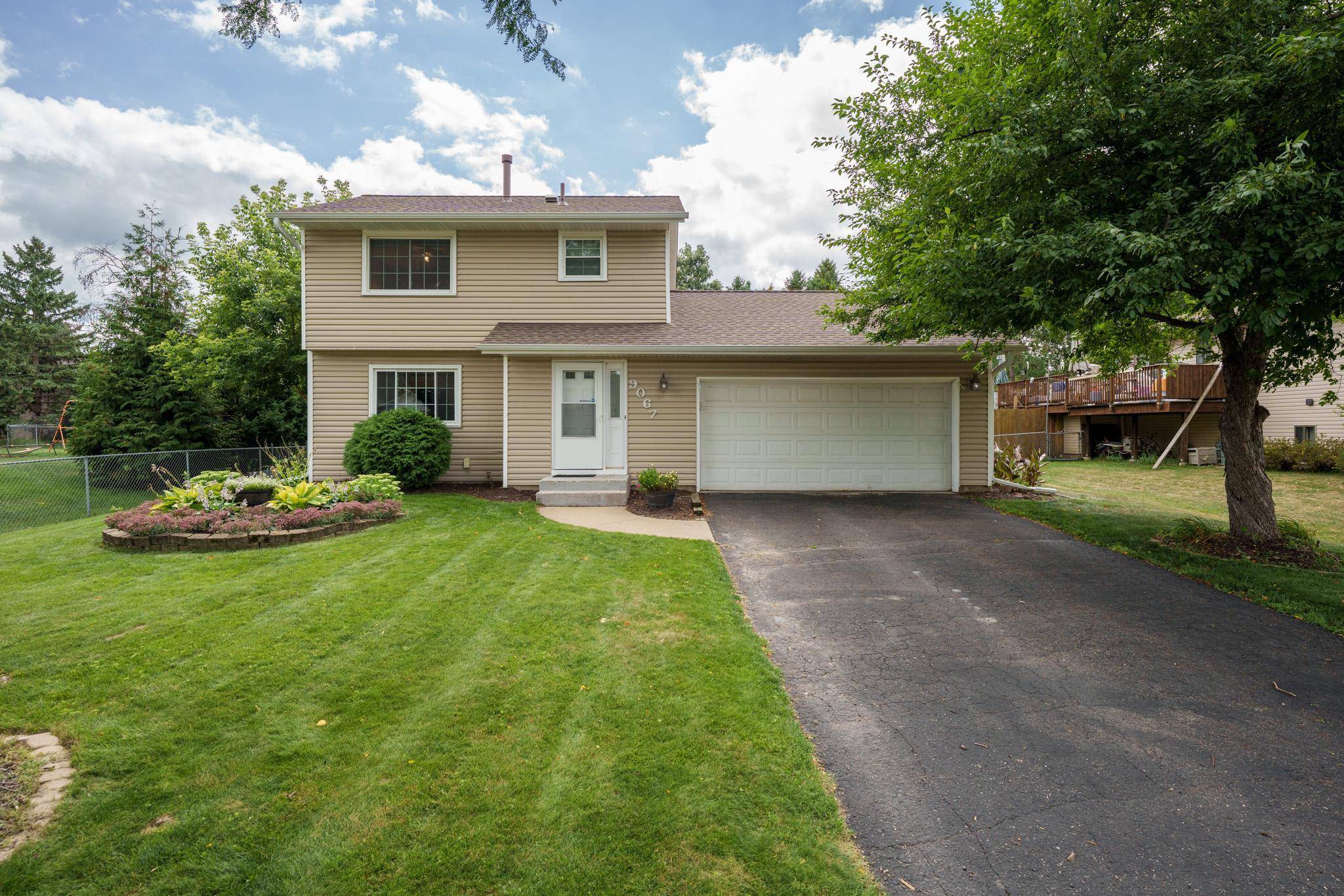 9067 75th ST S, Cottage Grove, MN 55016