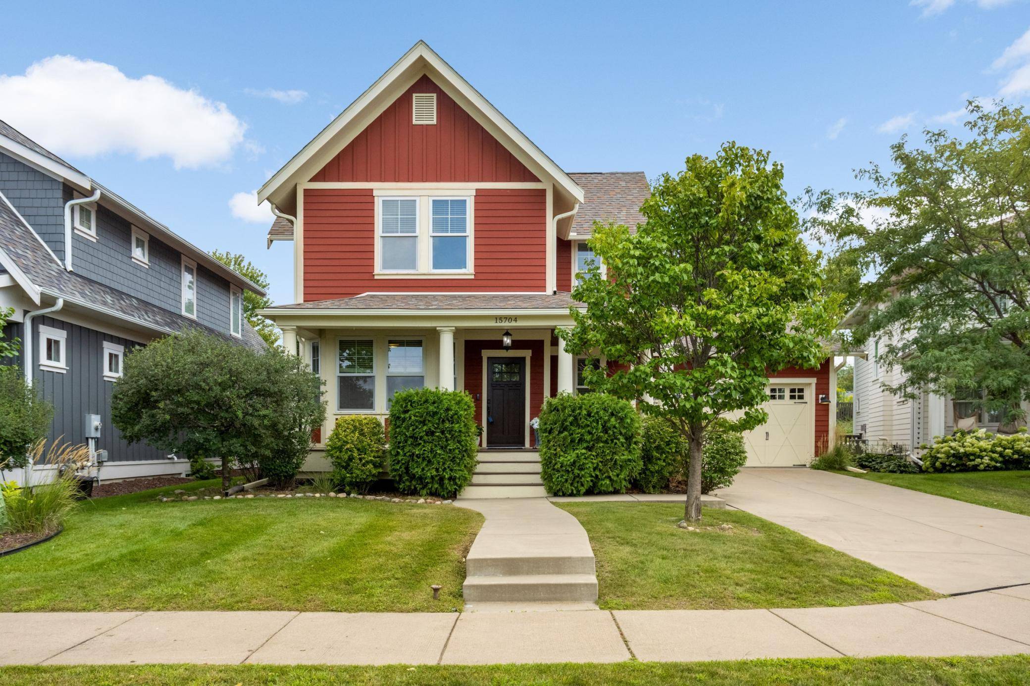 15704 Duck Pond WAY, Apple Valley, MN 55124