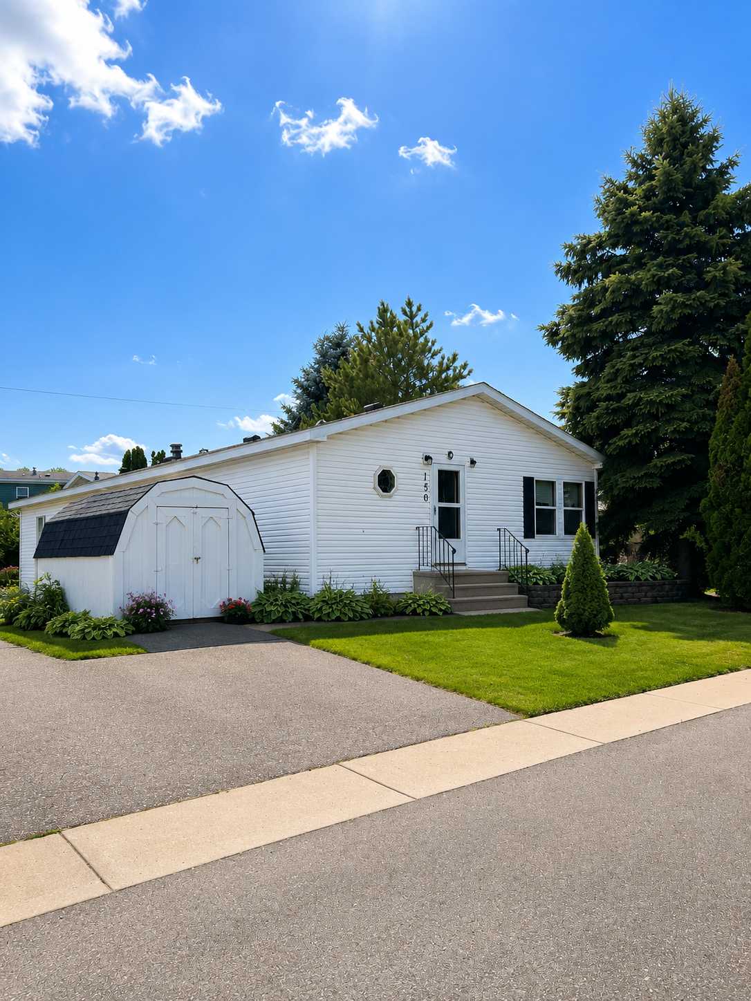 150 Star CIR, Vadnais Heights, MN 55127