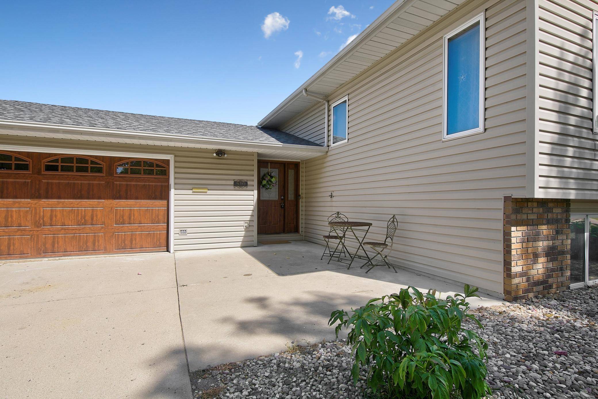 510 12th ST, Windom, MN 56101