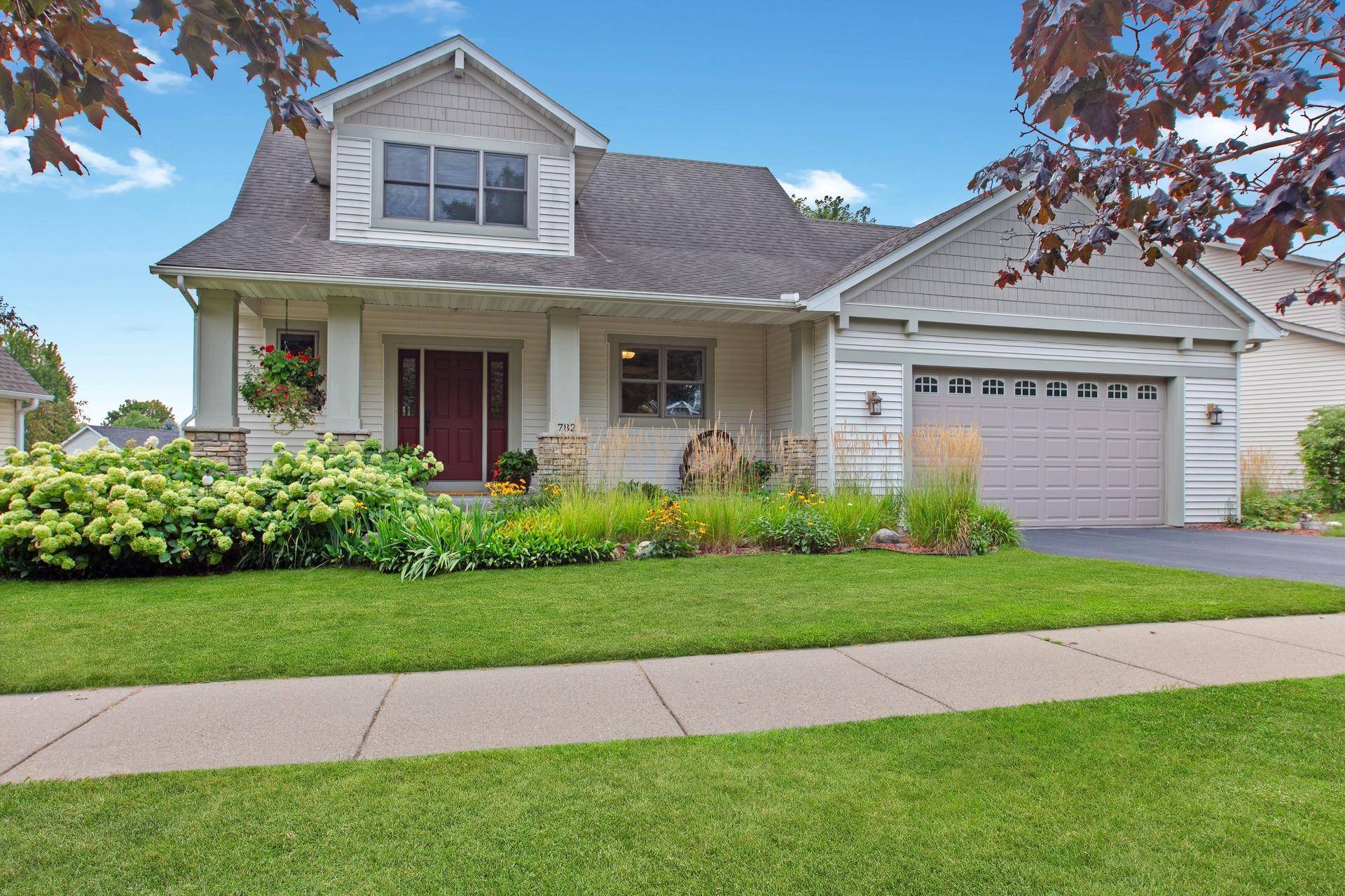 782 New Century BLVD S, Maplewood, MN 55119
