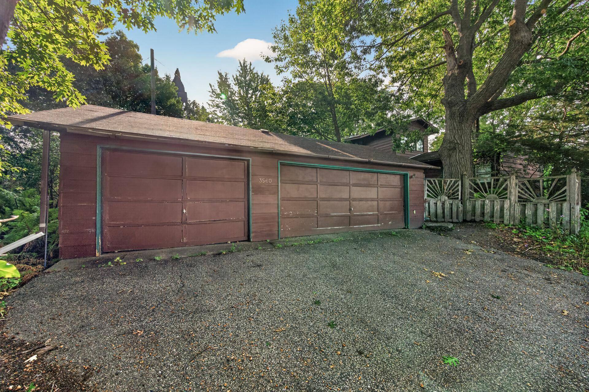 3560 E Medicine Lake BLVD, Plymouth, MN 55441