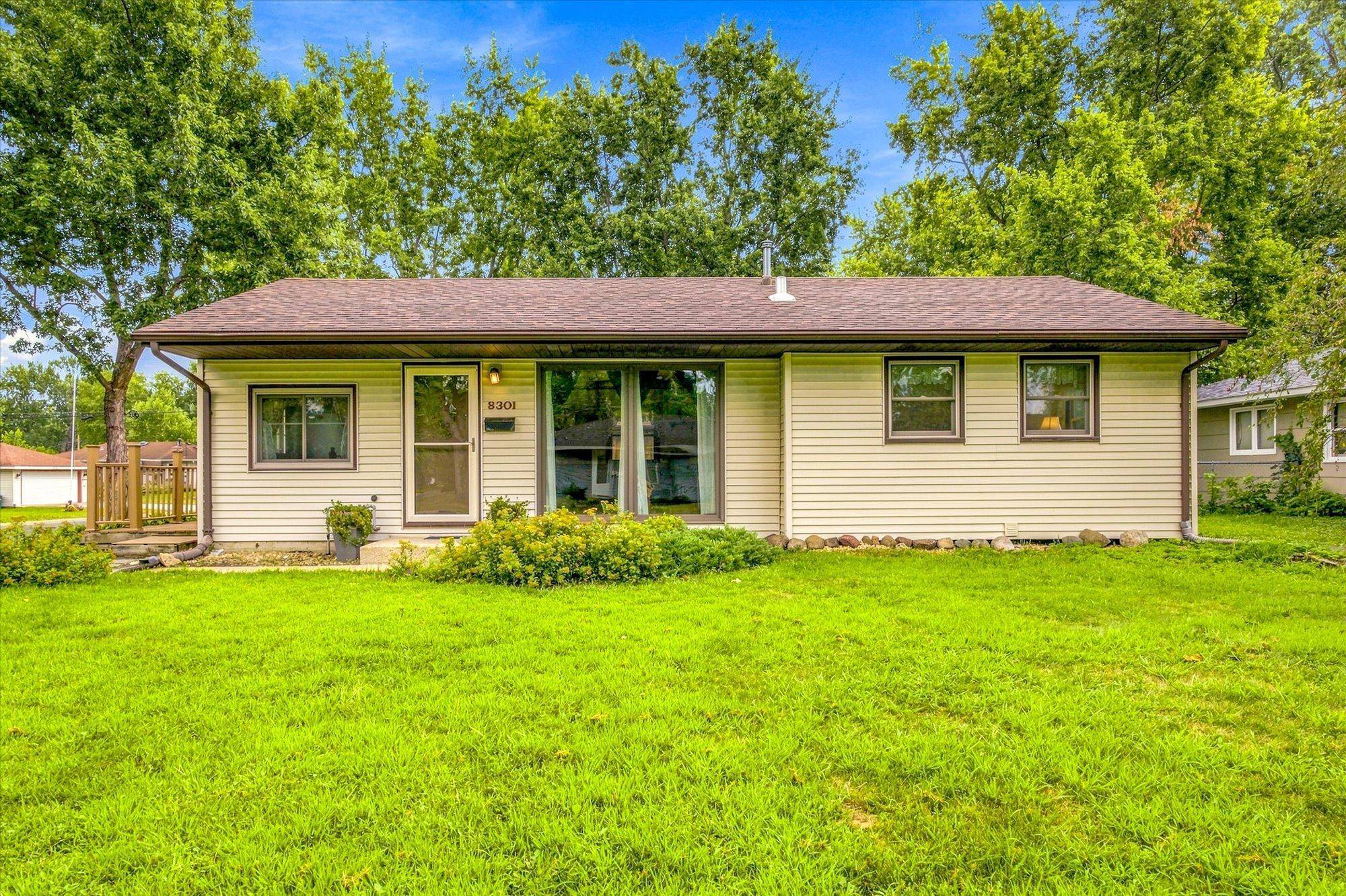 8301 Elliot AVE S, Bloomington, MN 55420