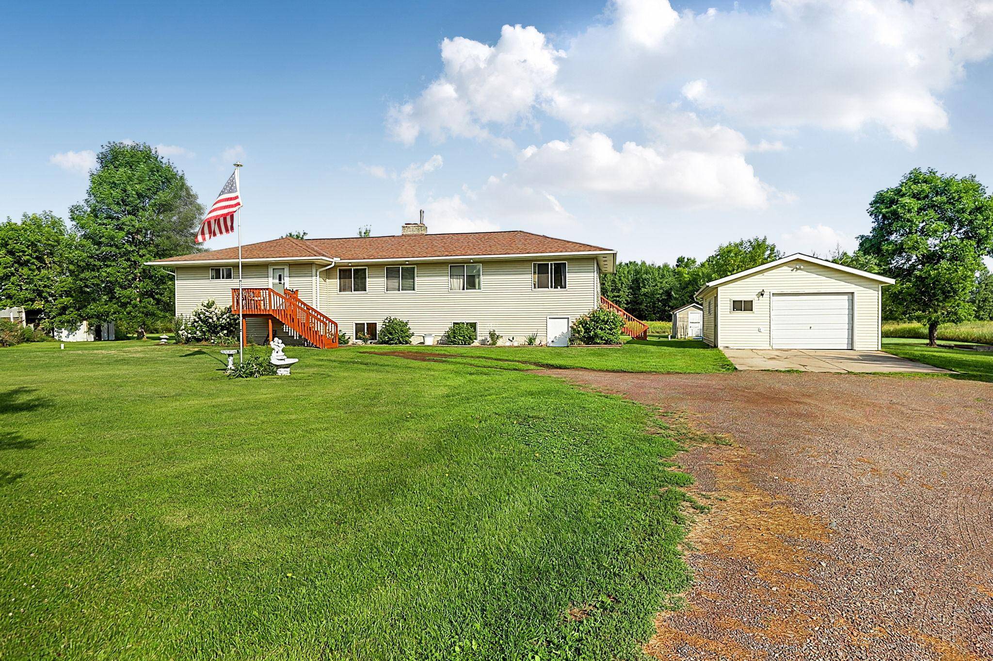 17311 Highway 23 NE, Oak Park, MN 56357
