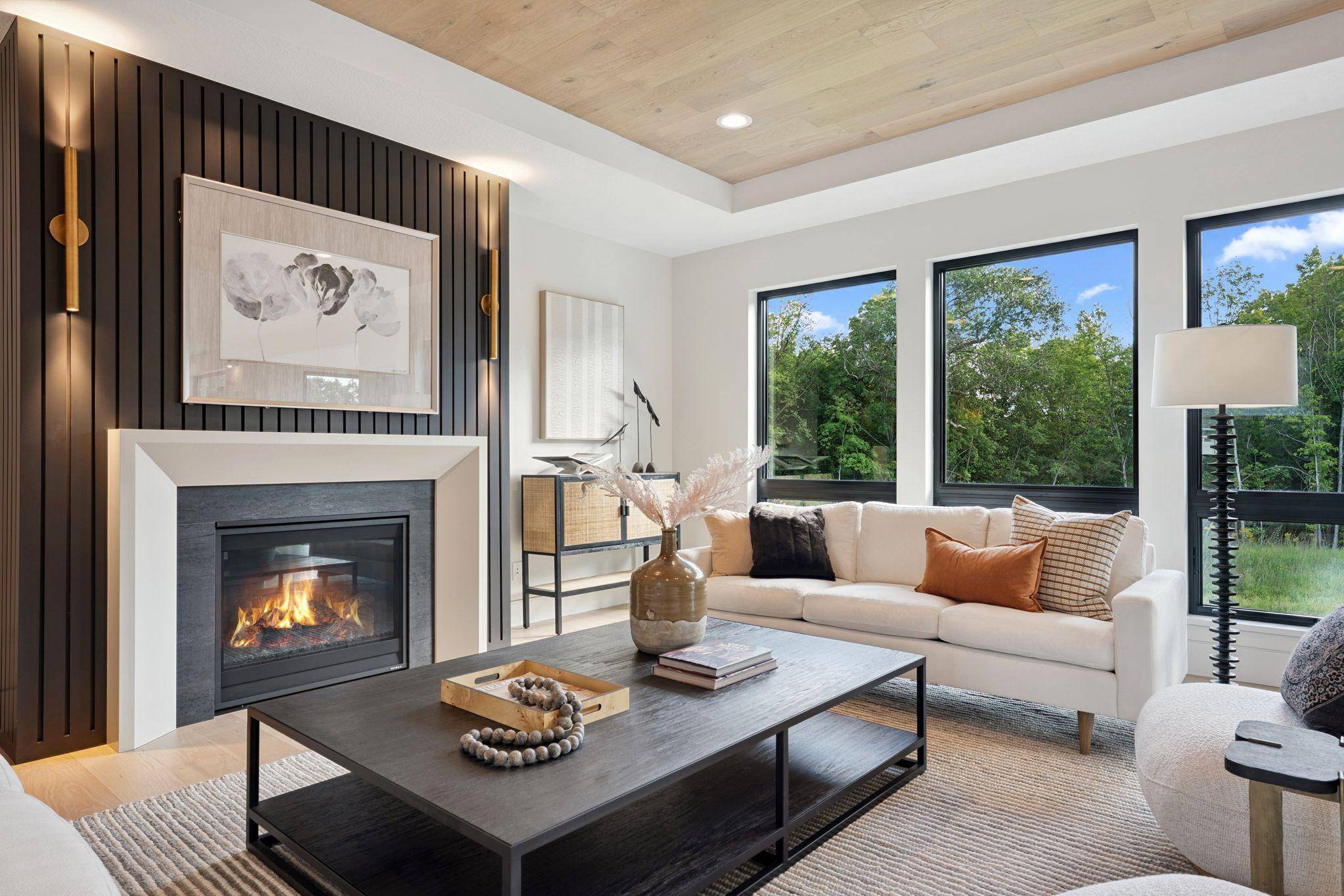 705 Ensconced WAY, Chaska, MN 55318
