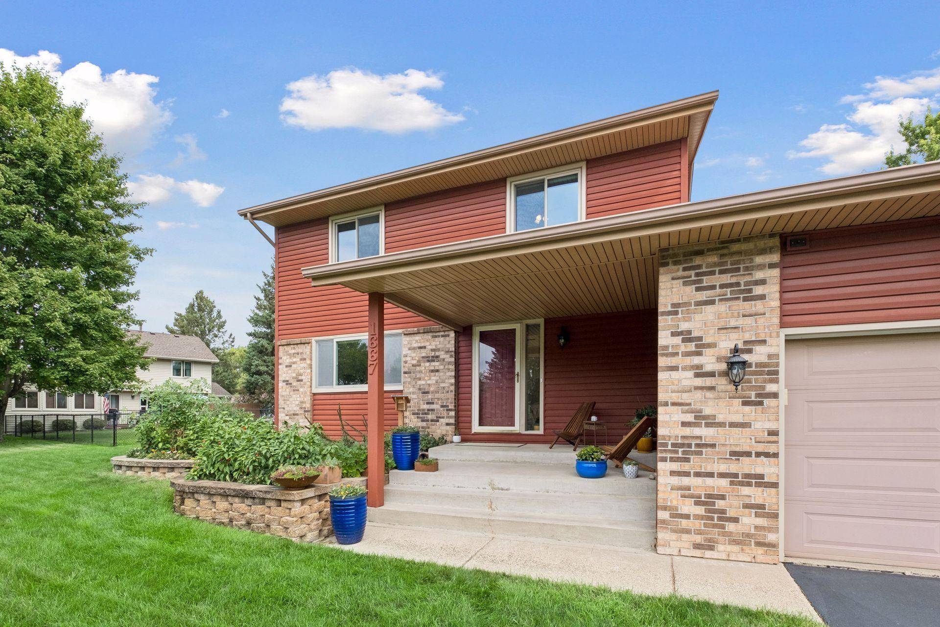 1667 Sherwood WAY, Eagan, MN 55122